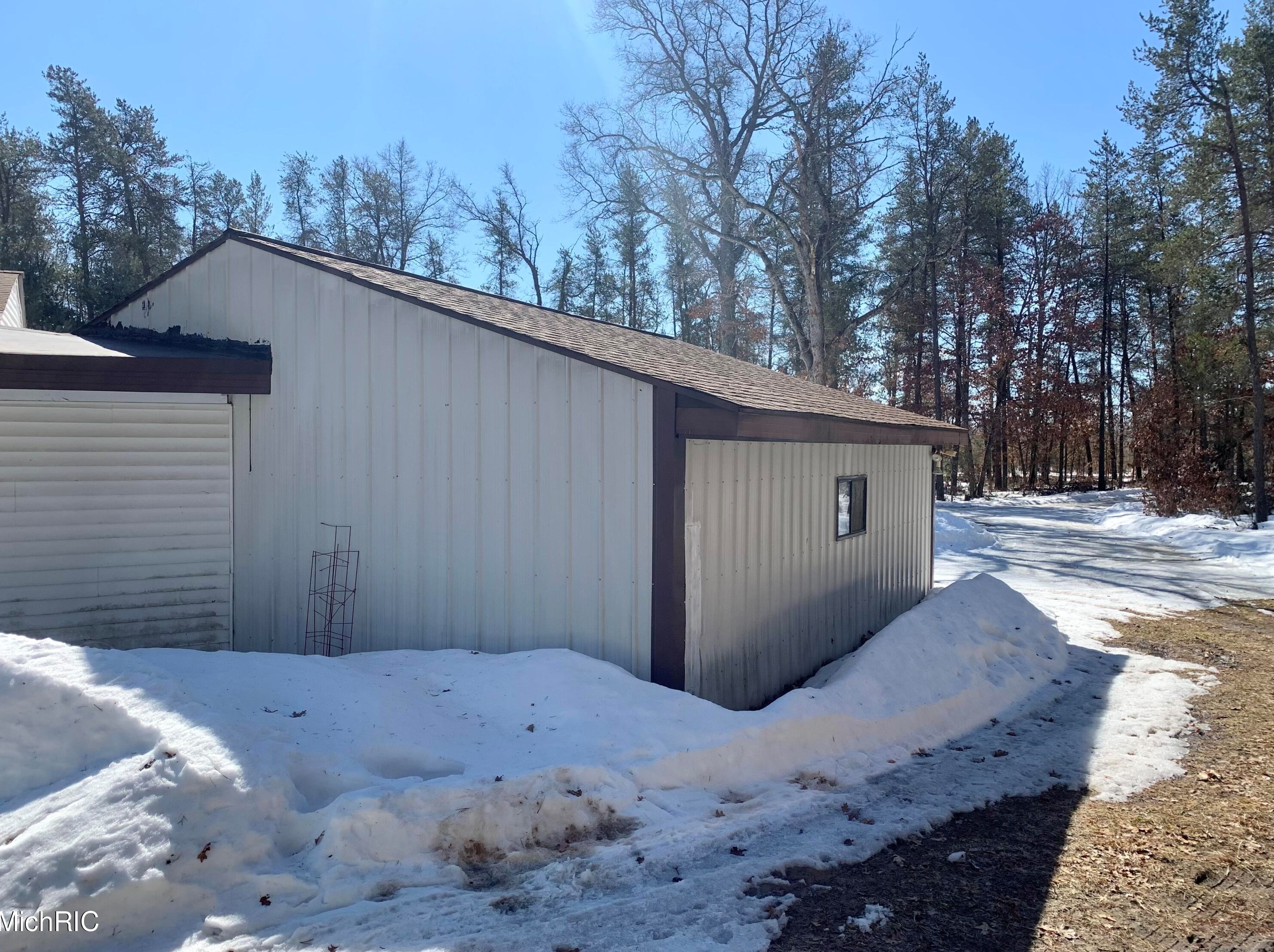 794 36th St, Baldwin MI 49304-7148 exterior