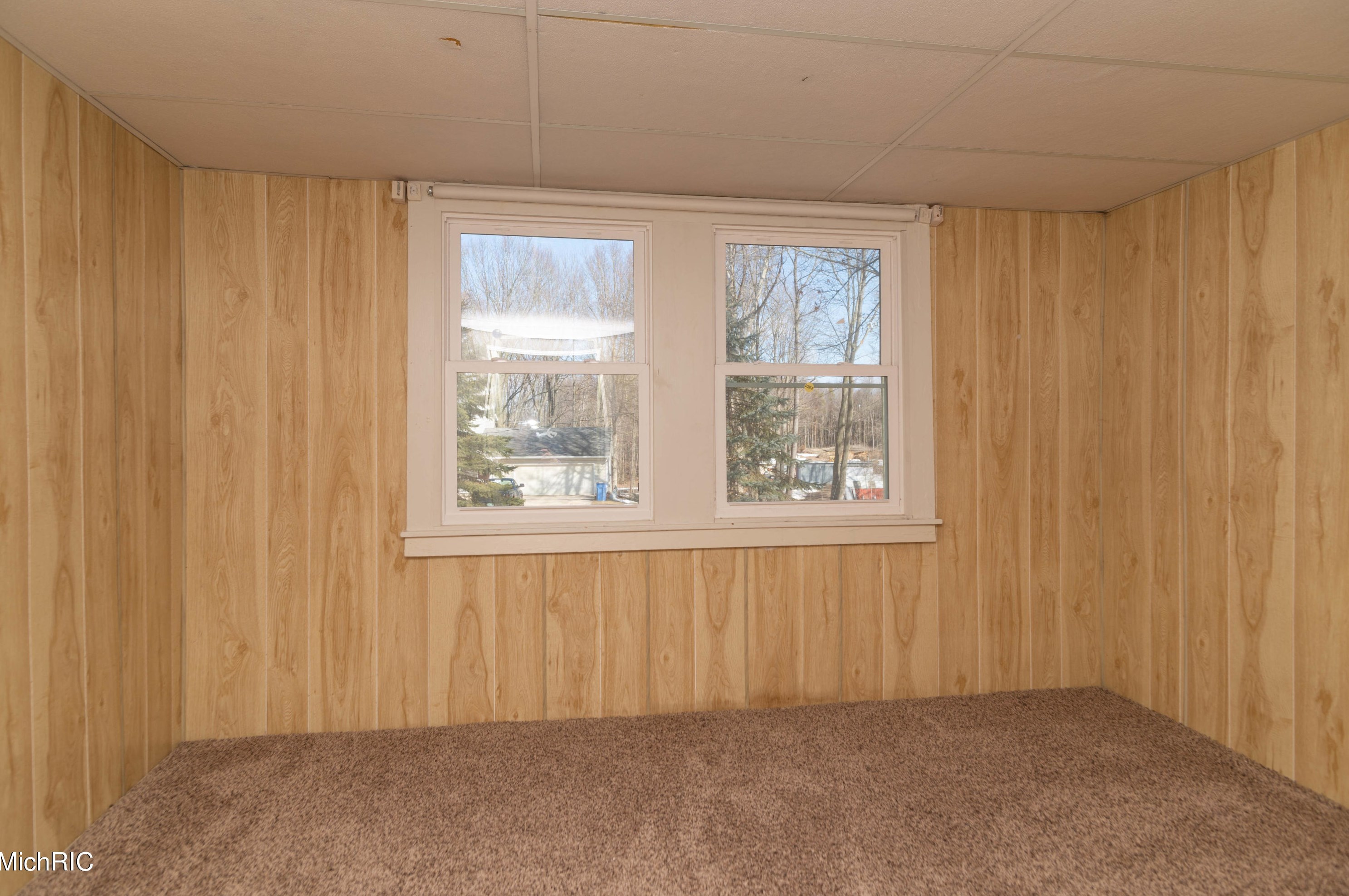 2064 140th Ave, Dorr MI 49323-9586 exterior