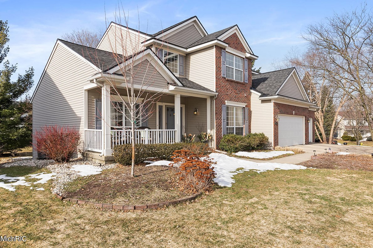 583 Whitman Ct, Ada, MI 49301-7710