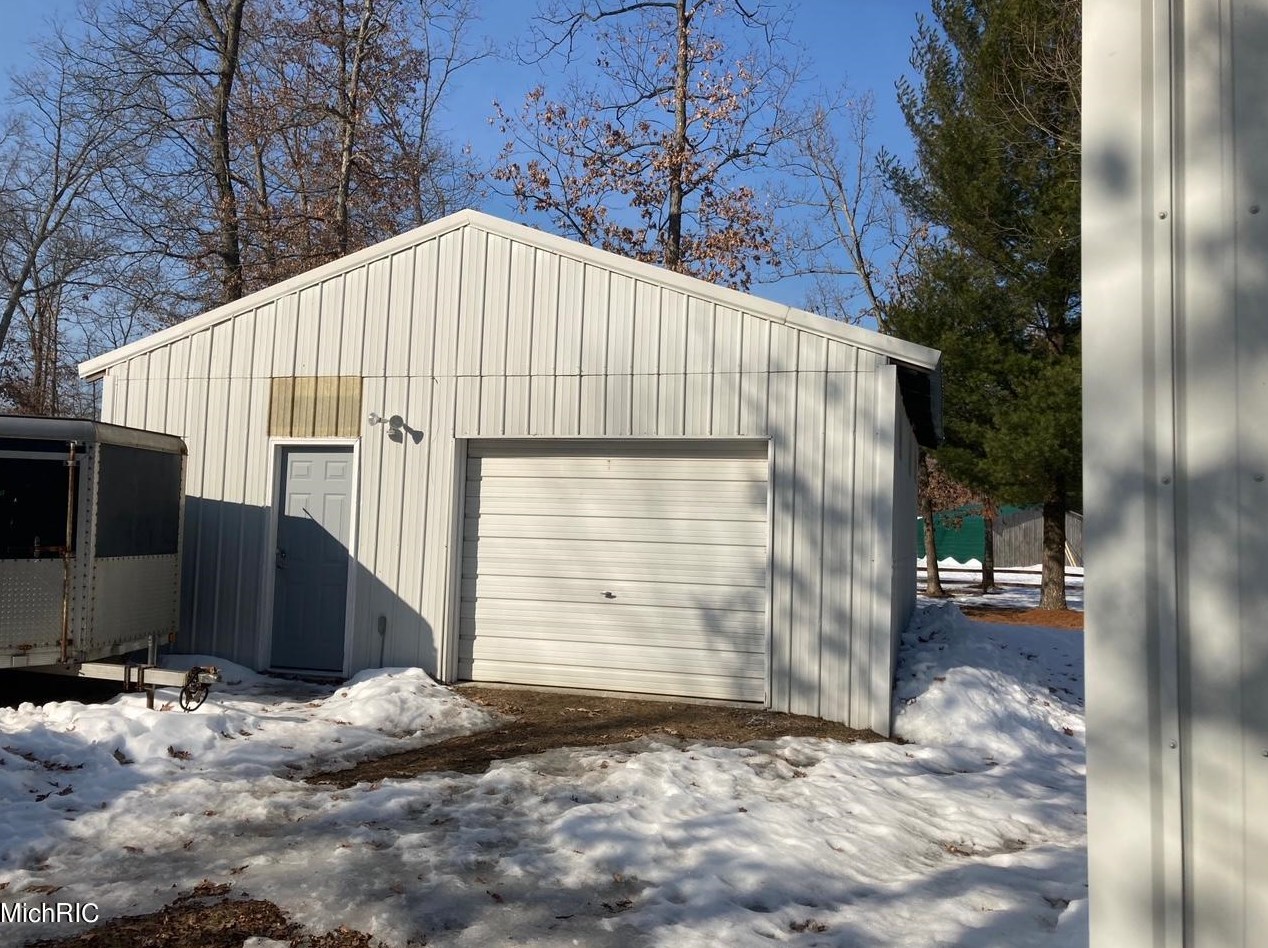 3928 David St, Wellston, MI 49689-9407