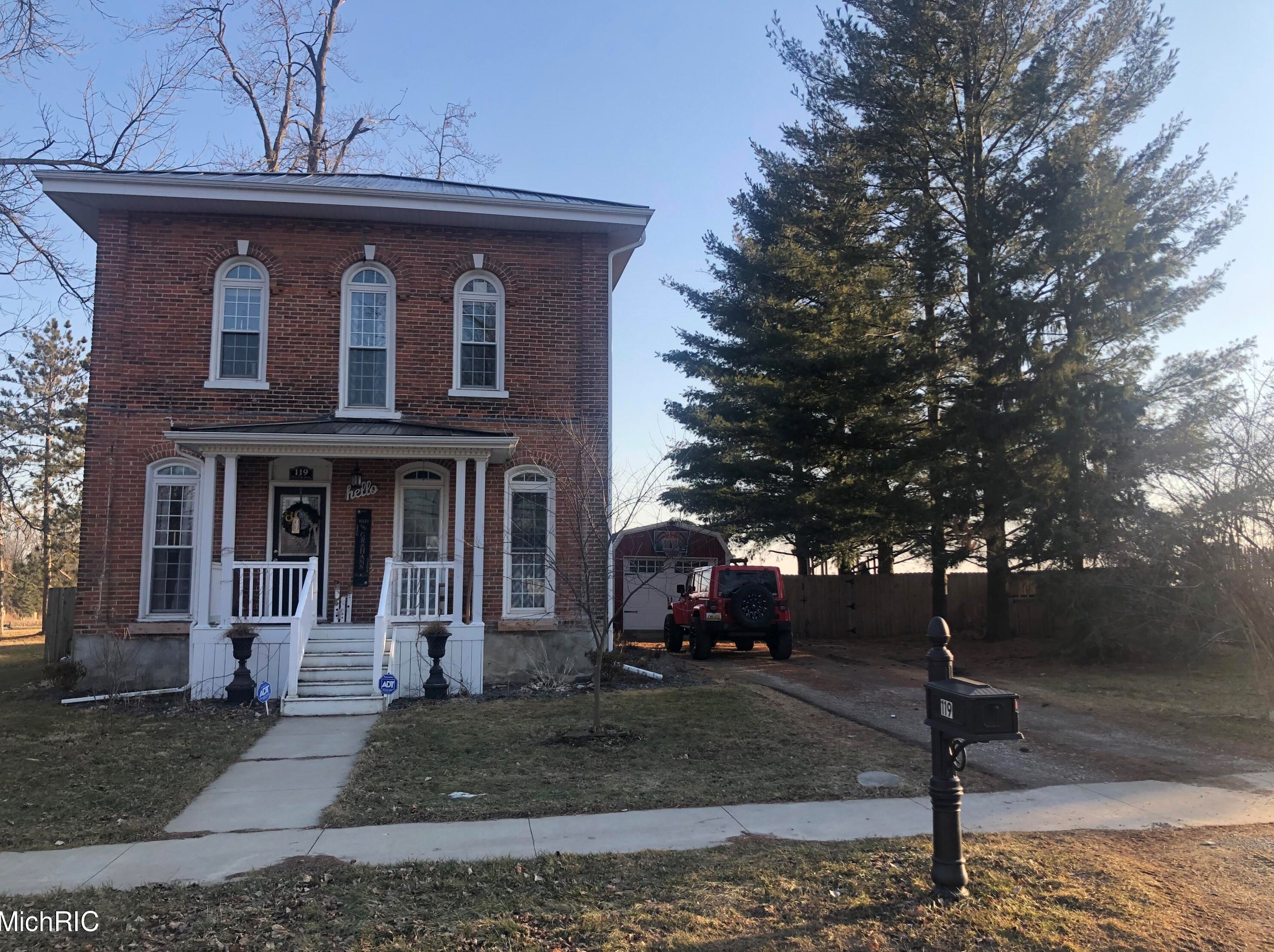 119 W Elm St, Reading, MI 49274