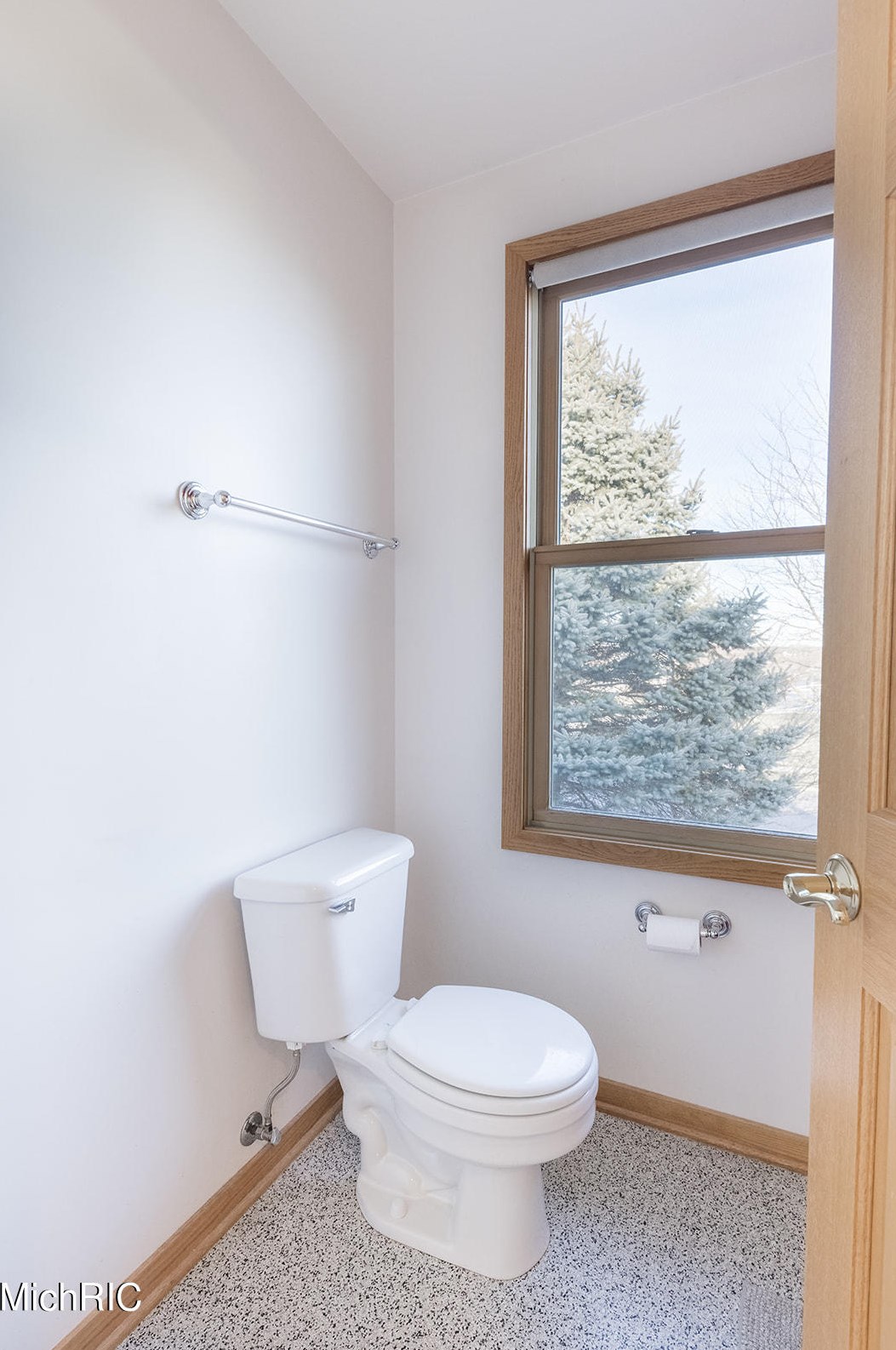 9027 Alanada Dr, Caledonia MI 49316-8455 exterior