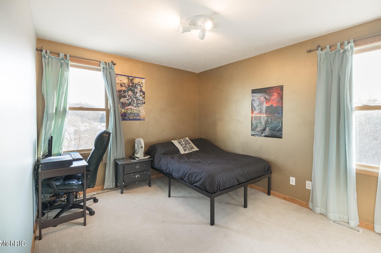 9027 Alanada Dr, Caledonia MI 49316-8455 exterior