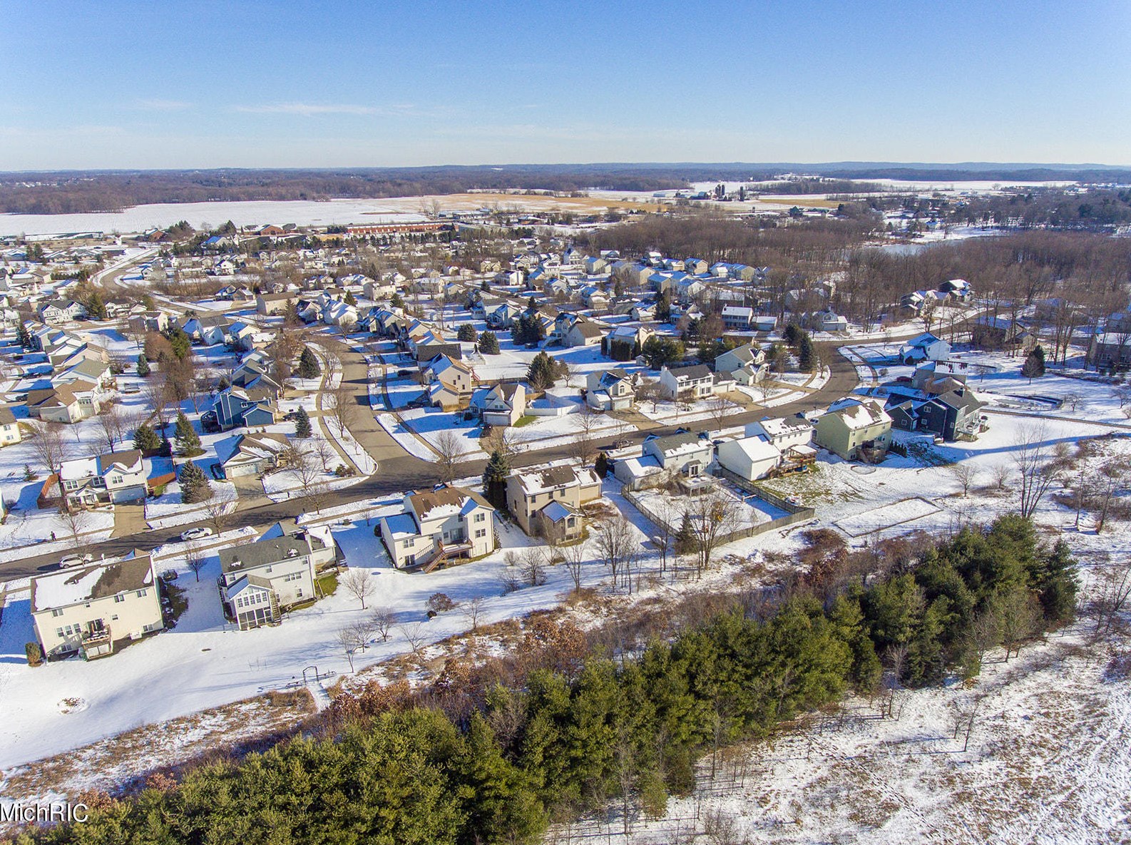 9027 Alanada Dr, Caledonia MI 49316-8455 exterior