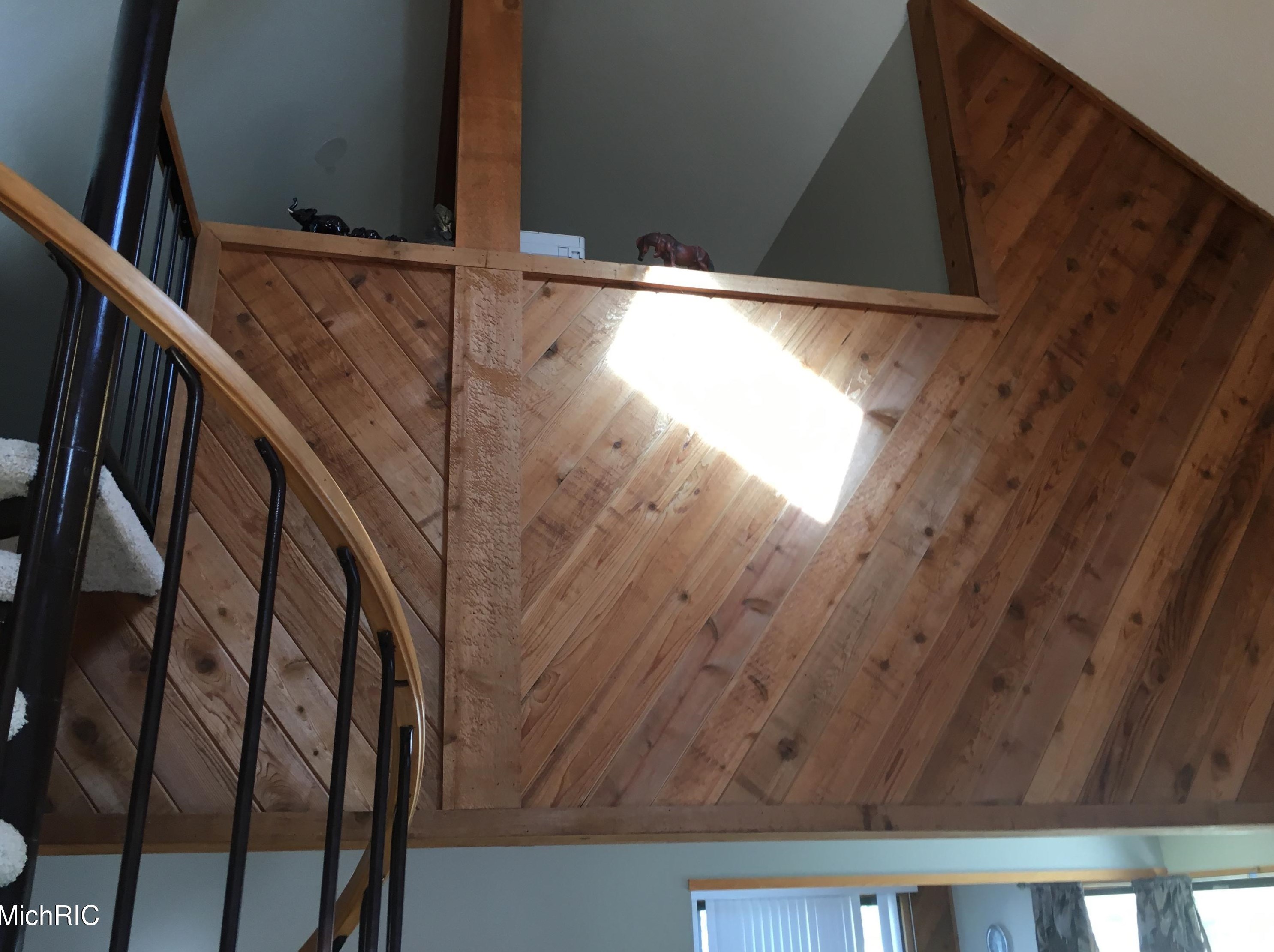 6912 Burlingame Ave, Byron Township MI 49315-9403 exterior