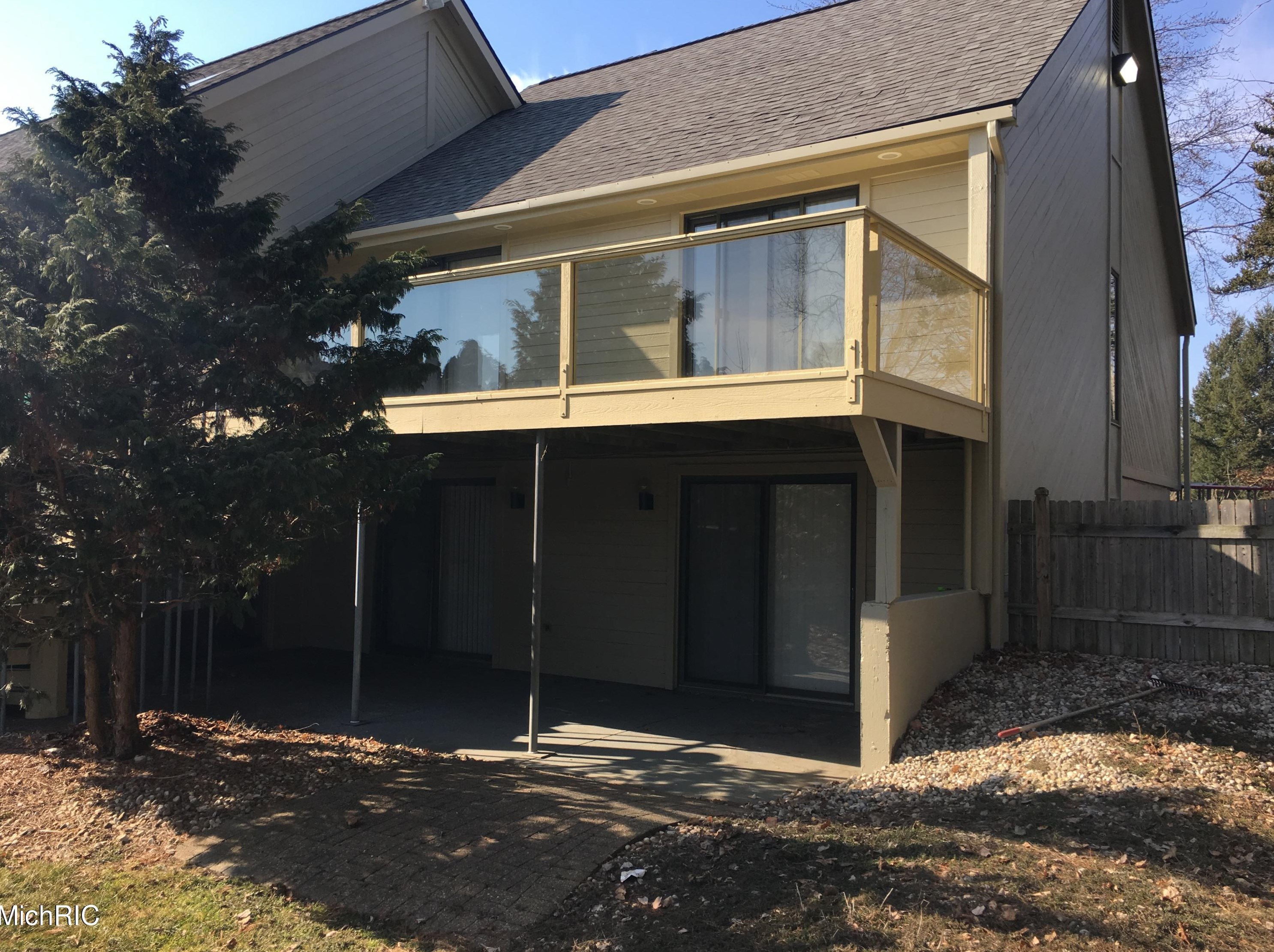 6912 Burlingame Ave, Byron Township MI 49315-9403 exterior