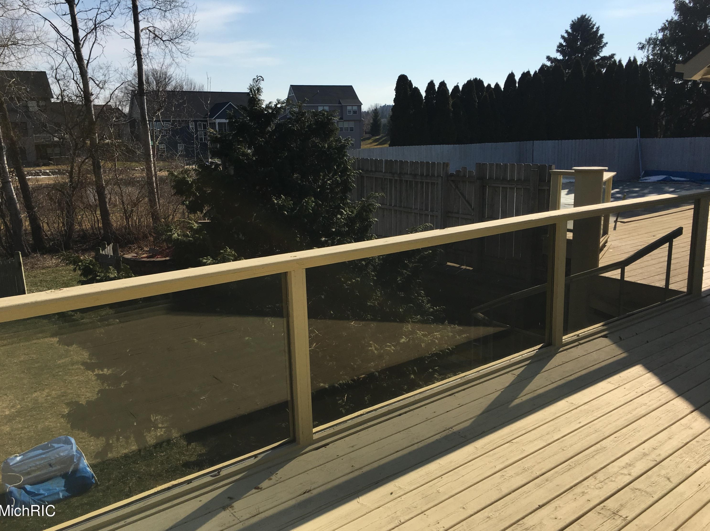 6912 Burlingame Ave, Byron Township MI 49315-9403 exterior