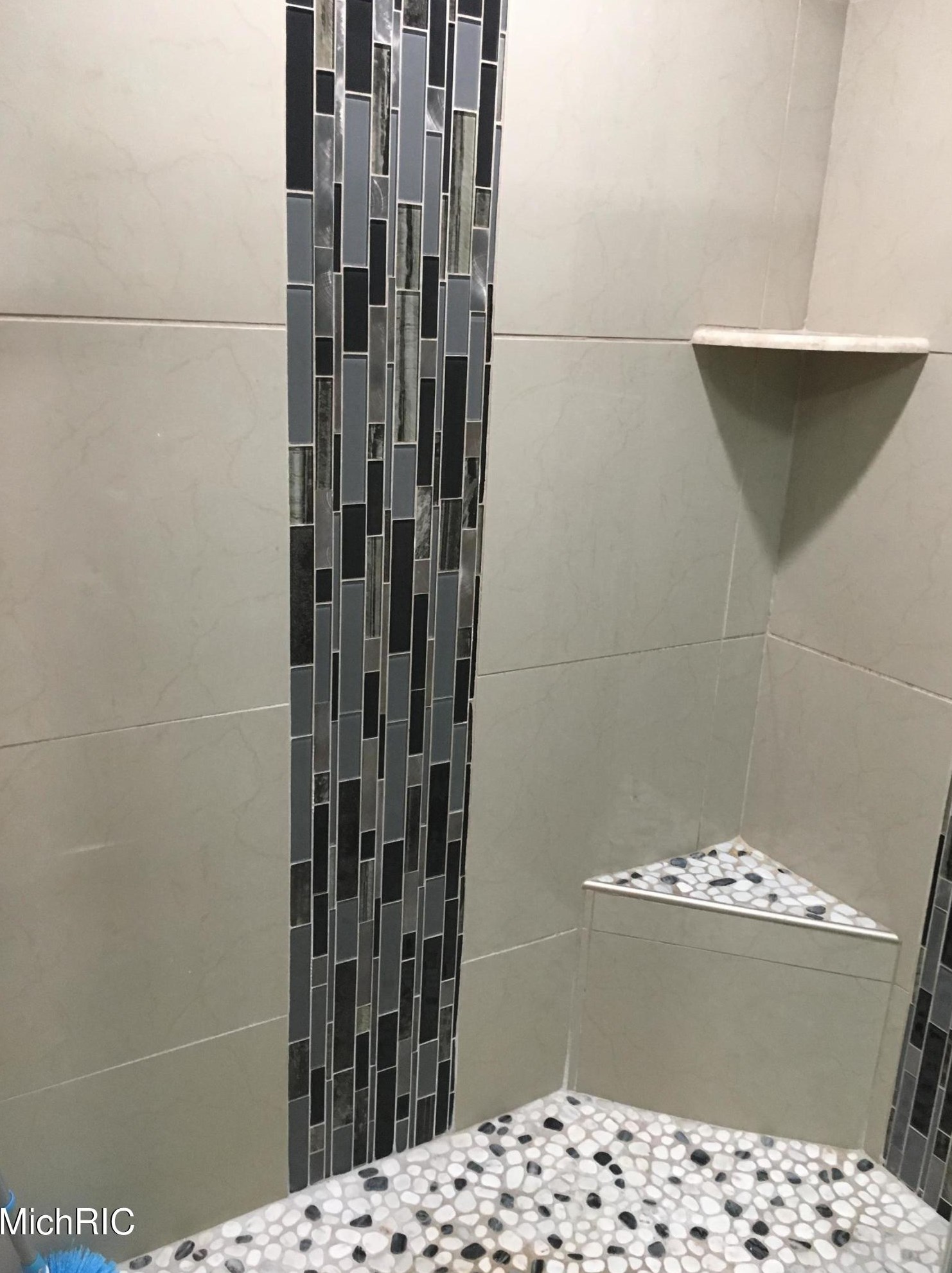 6912 Burlingame Ave, Byron Township MI 49315-9403 exterior