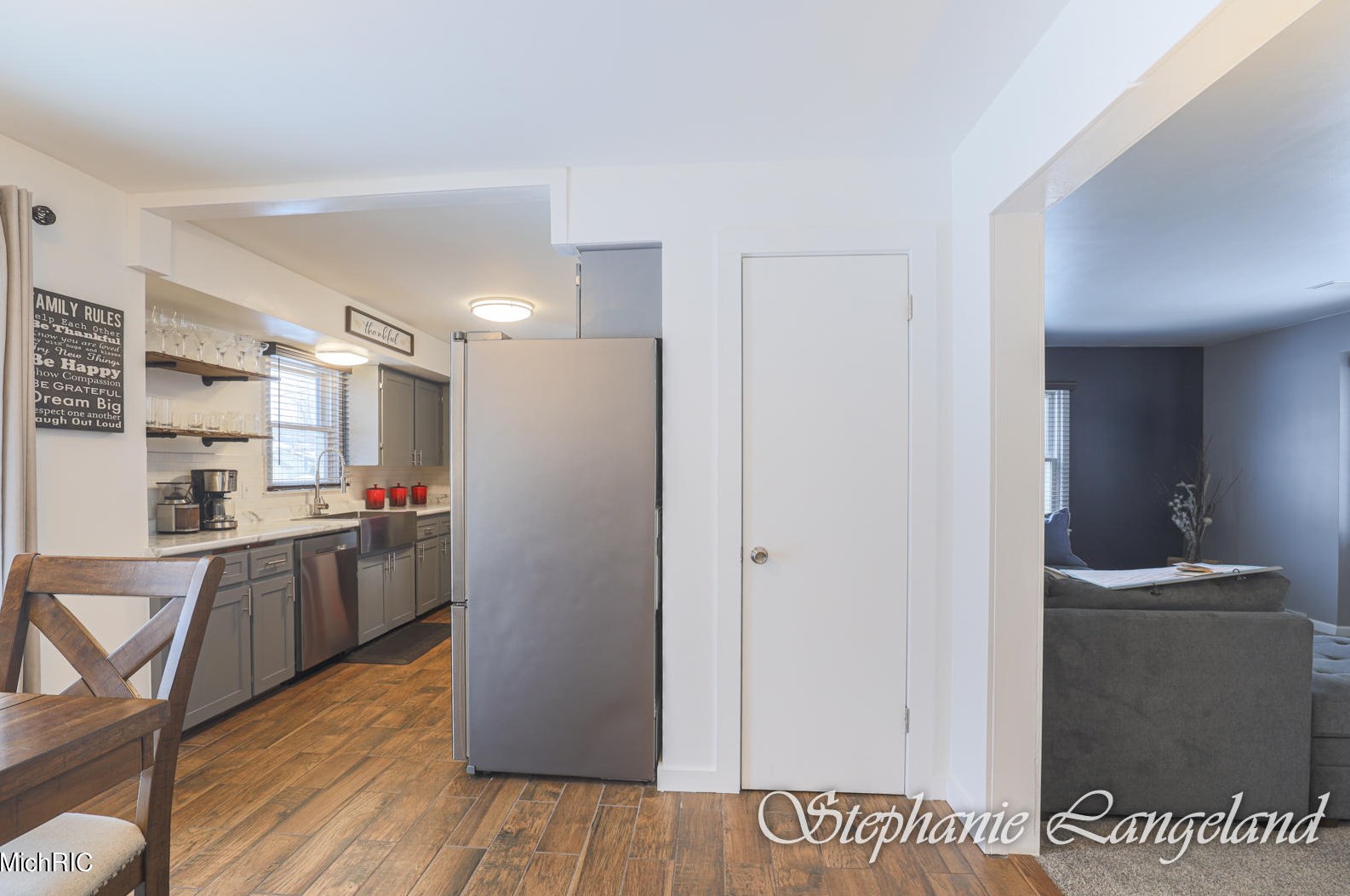 2665 Garfield Ave, Grand Rapids MI 49504-5044 exterior