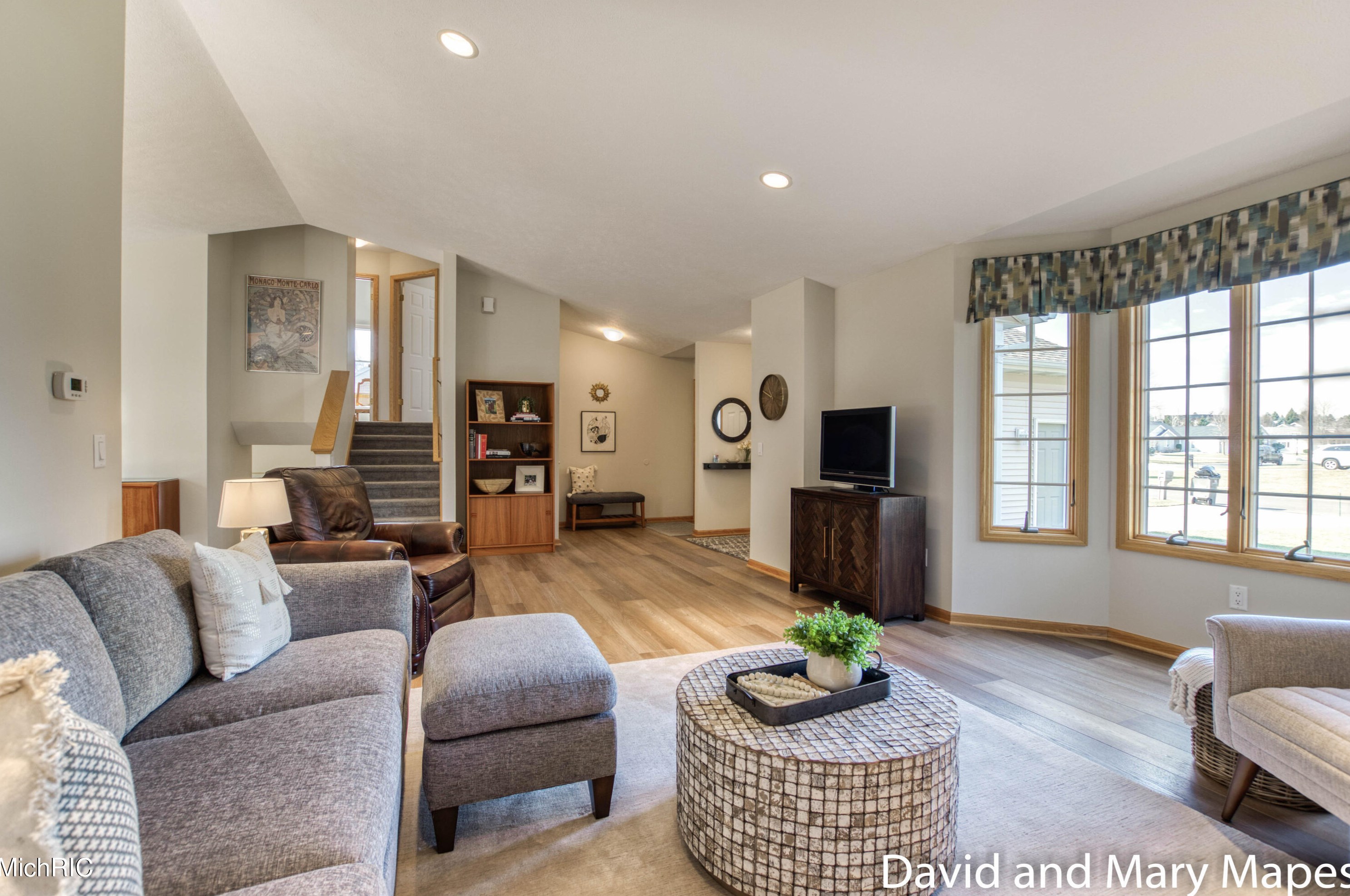 2614 Santigo Ave, Grand Rapids MI 49546-8503 exterior