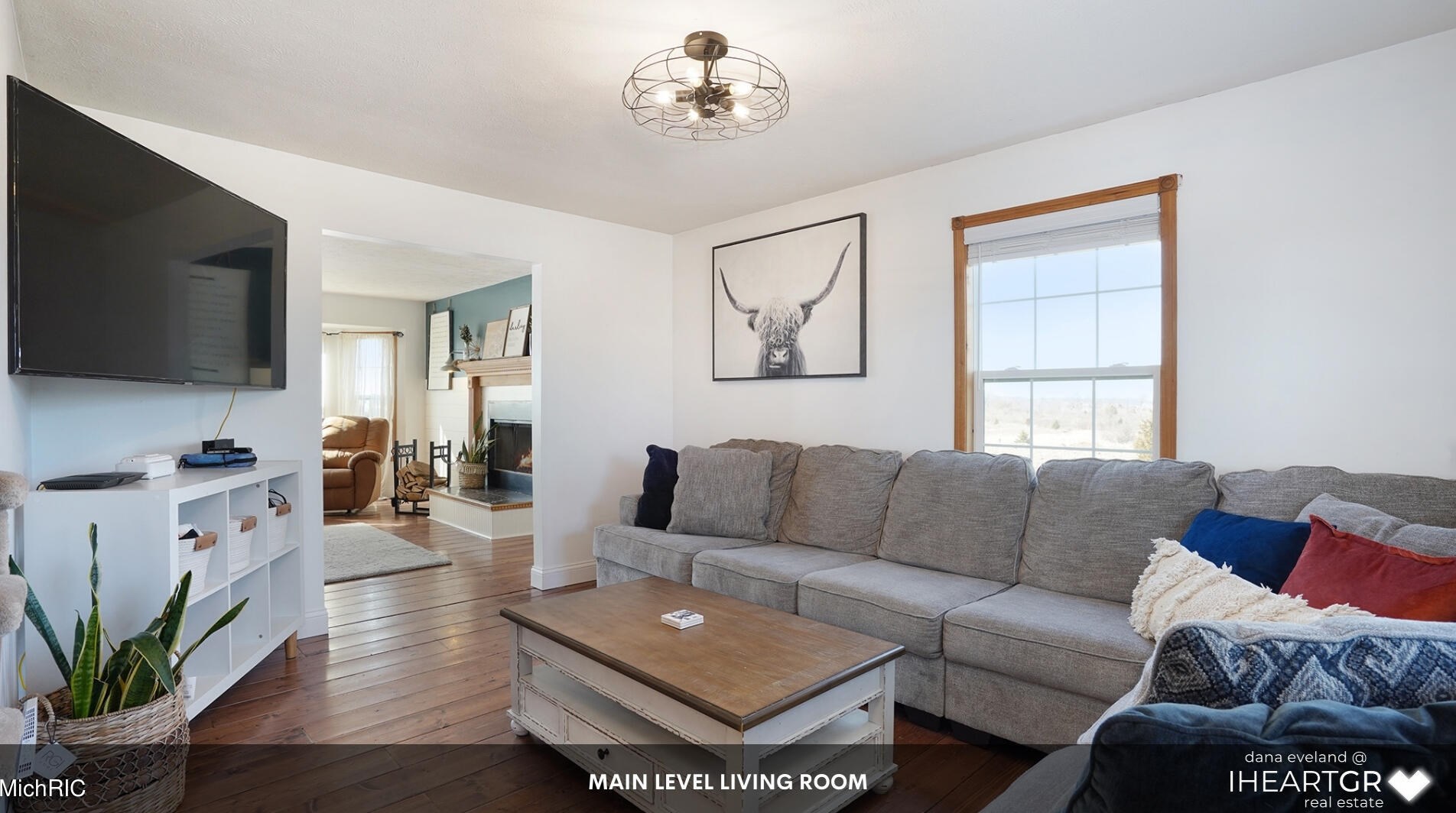 5099 Snow Ave, Ada, MI 49301-8346