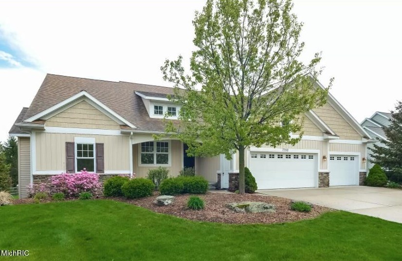 7752 Byron Depot Dr, Byron Township, MI 49315-8034