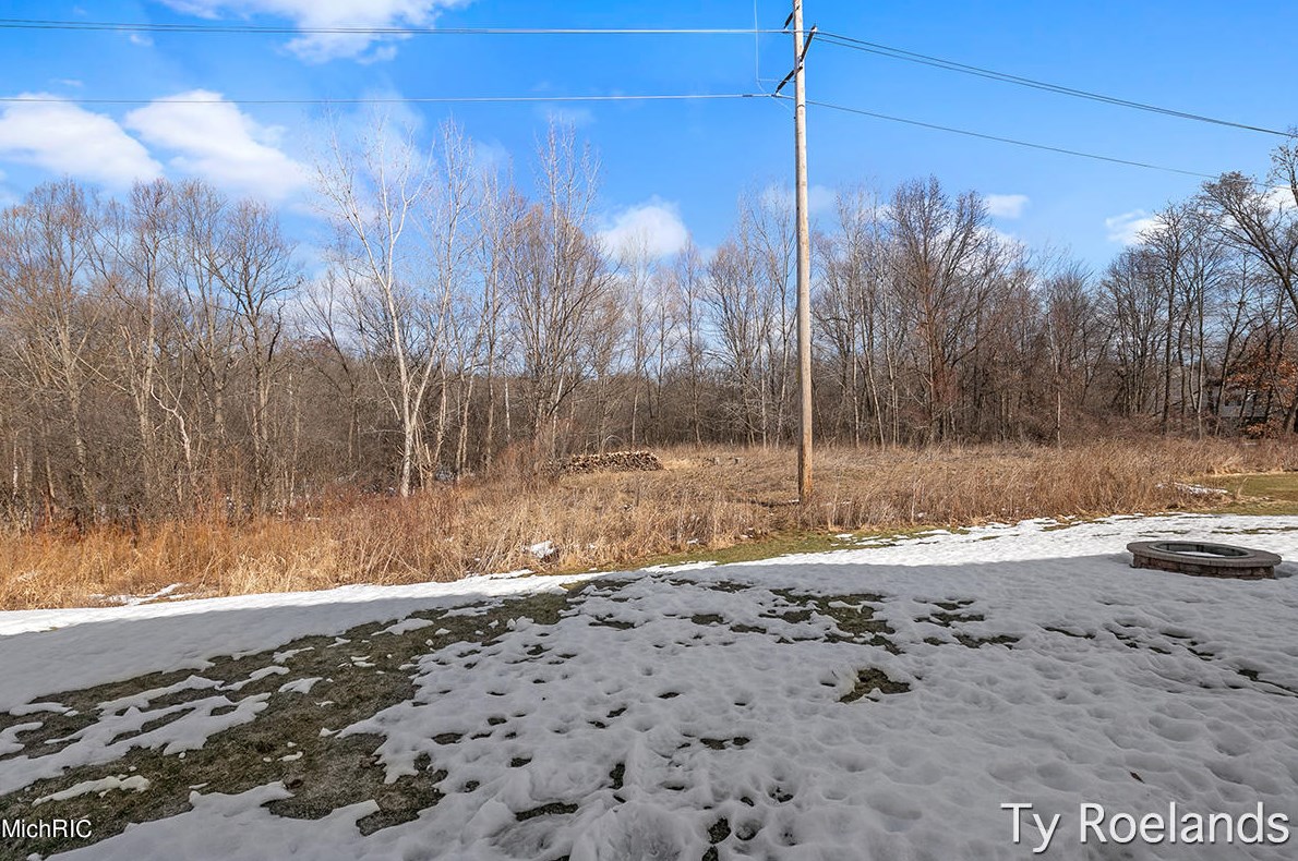 5471 Clemwood Ct, Ada MI 49301-7751 exterior