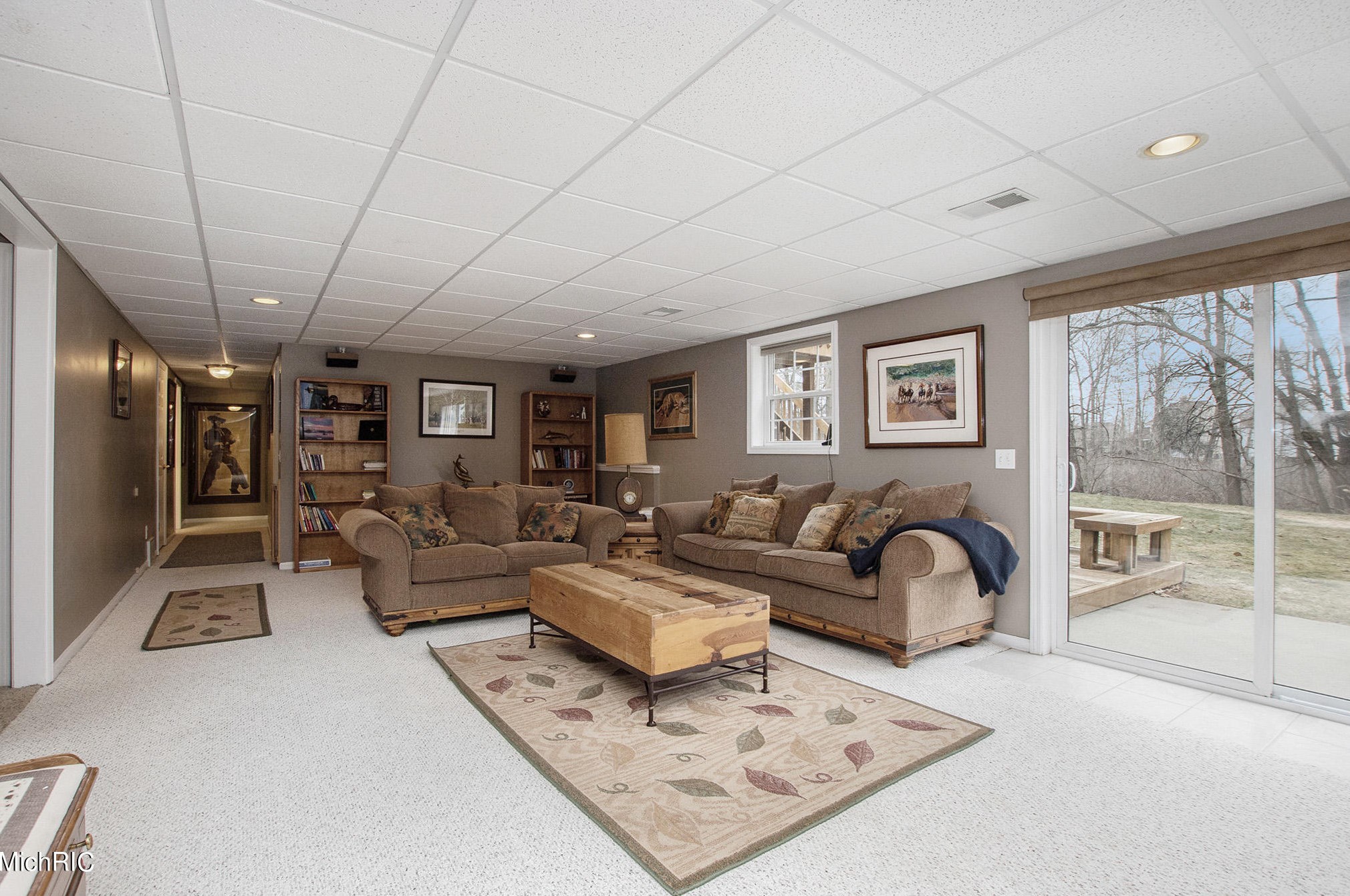 16100 Louis Ln, Spring Lake MI 49456-2200 exterior