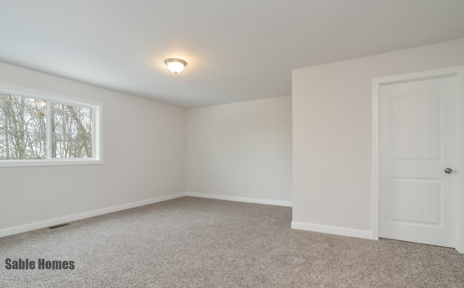 11787 Crystal Rdg Dr, Sparta MI 49345-8118 exterior