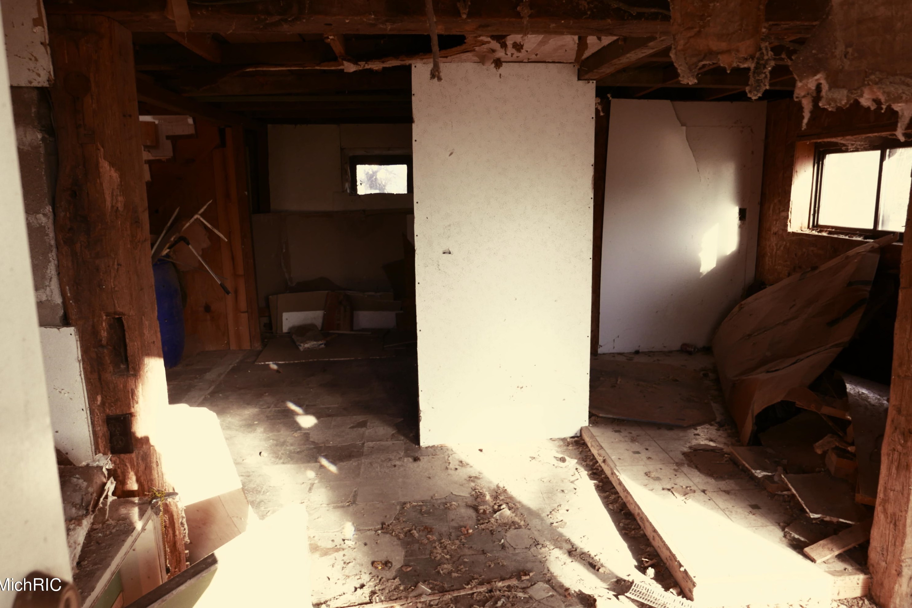 21045 Dentler Dr, Three Rivers MI  49093-9672 exterior