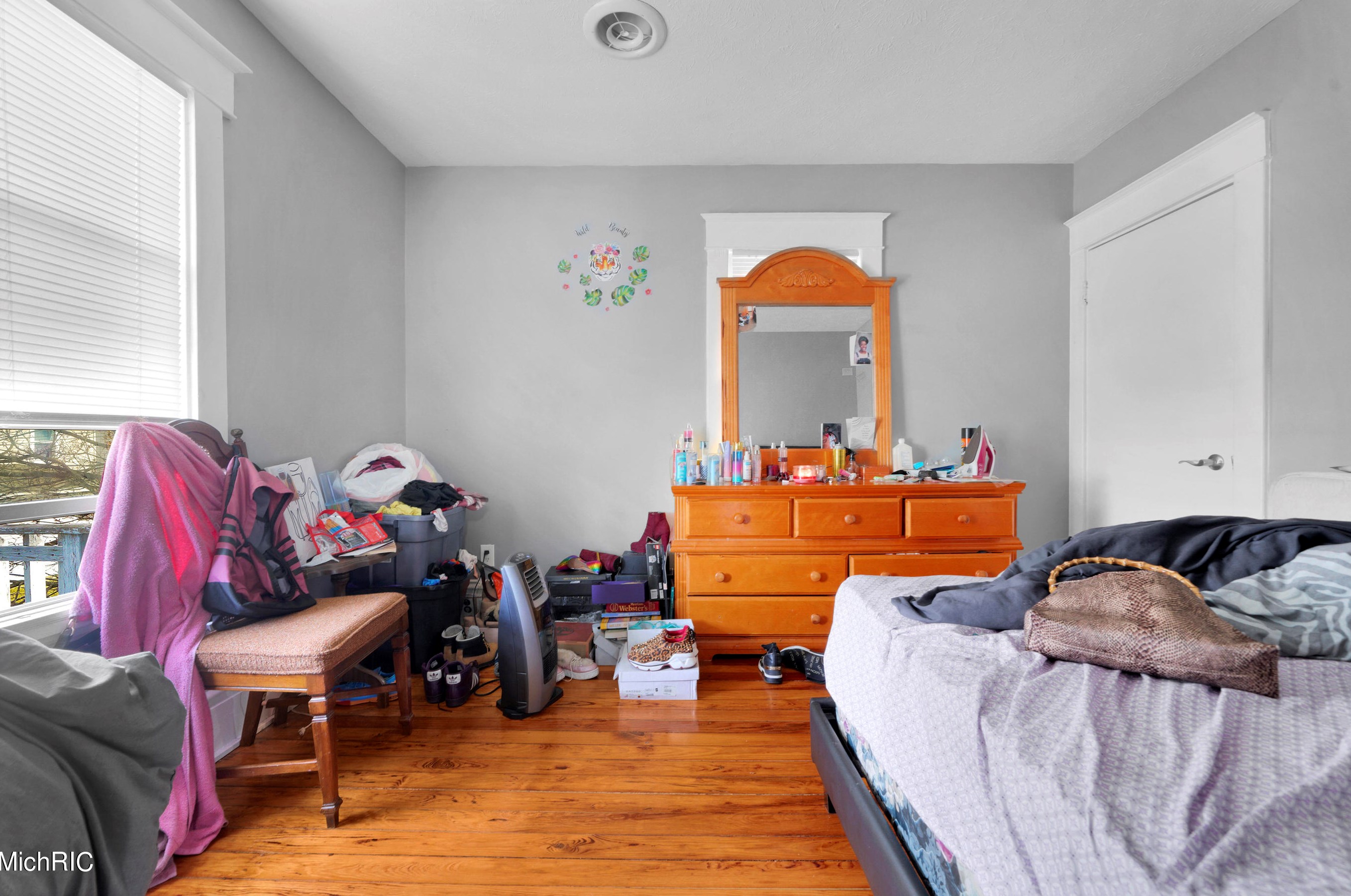 616 Liberty St, Grand Rapids MI 49503-8067 exterior