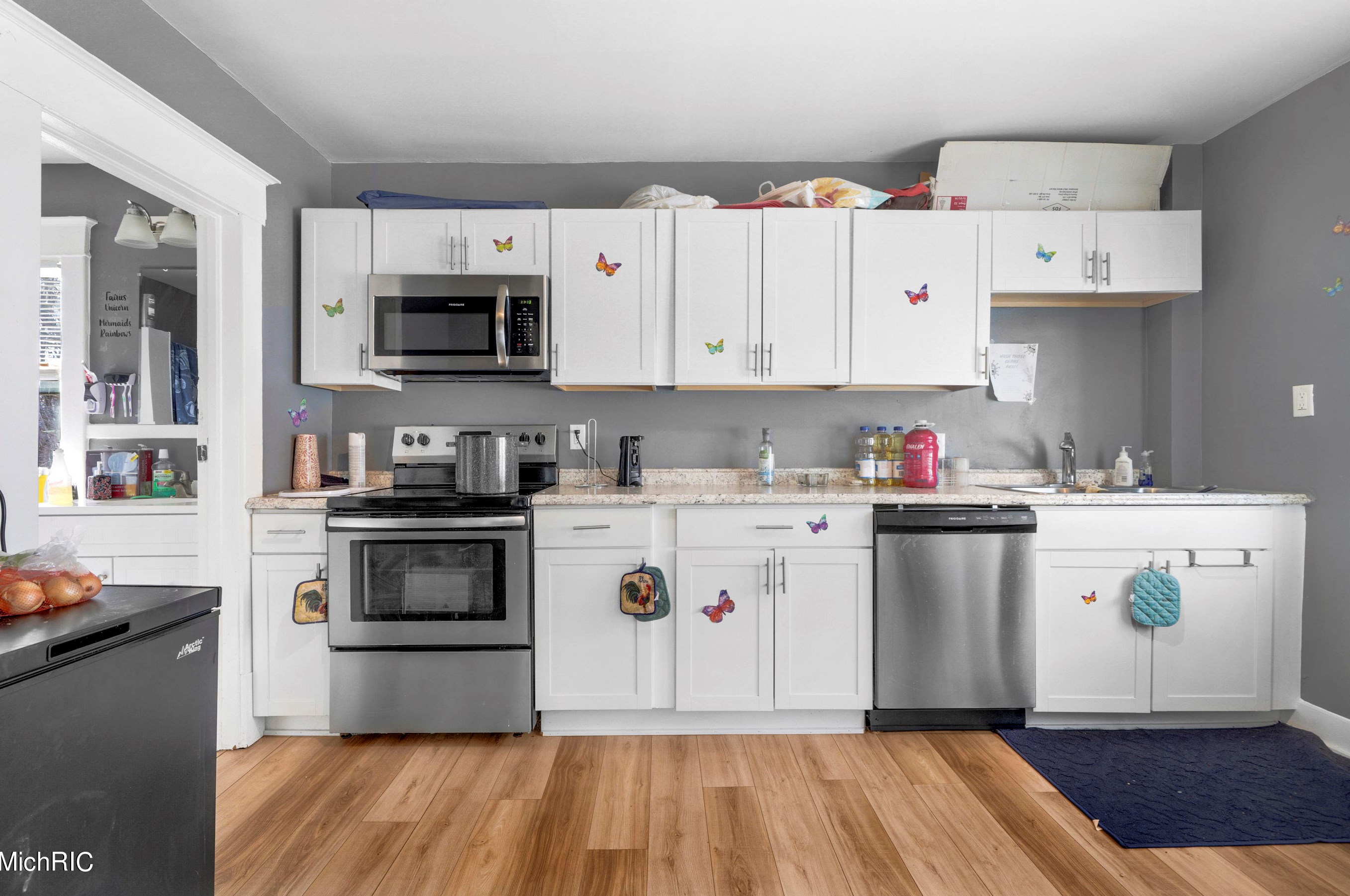 616 Liberty St, Grand Rapids MI 49503-8067 exterior