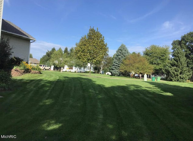 1242 Astro Ct, Jenison, MI 49428-9407