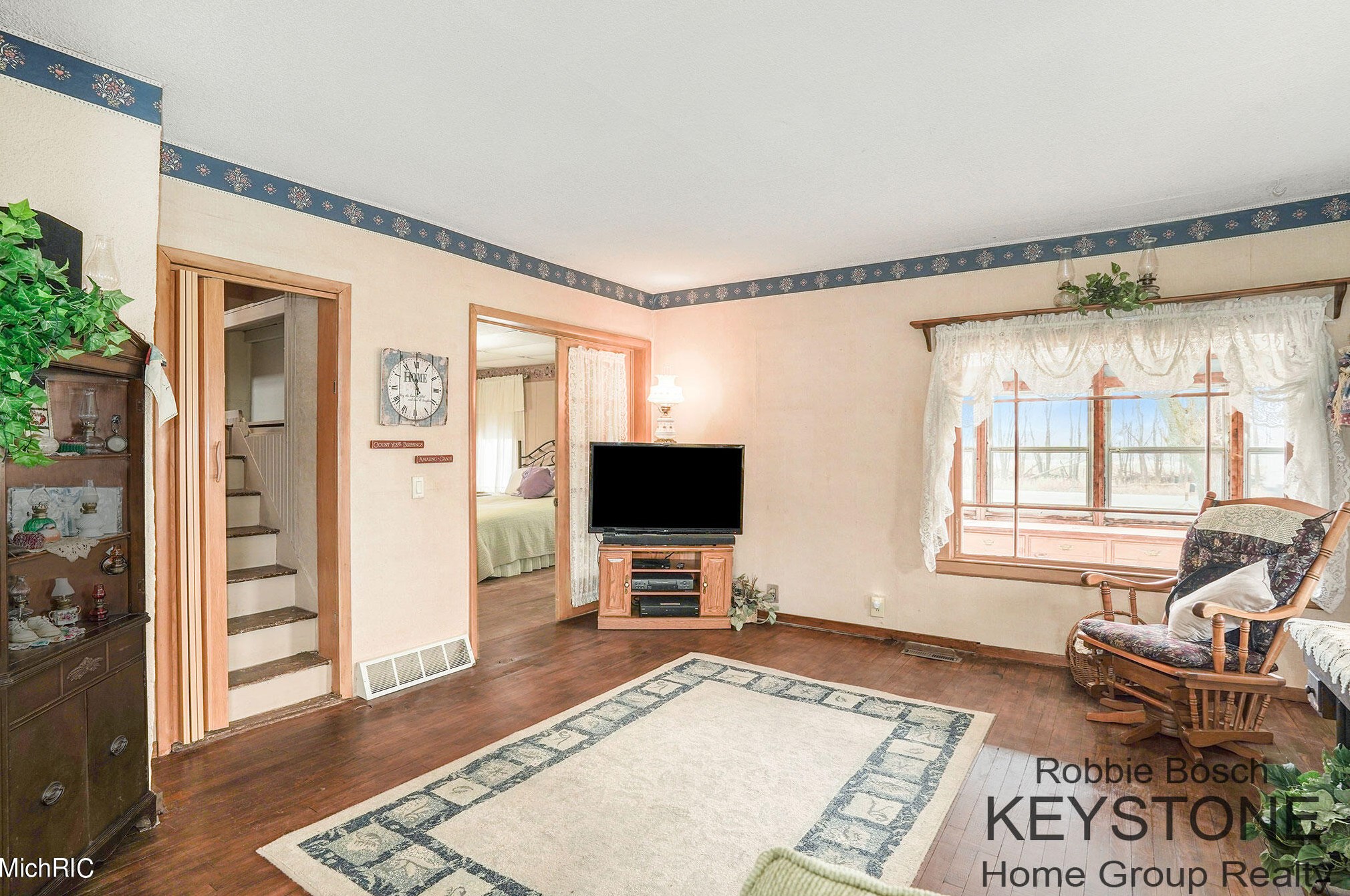 10659 Cherry Vly Ave, Caledonia MI 49316-8222 exterior