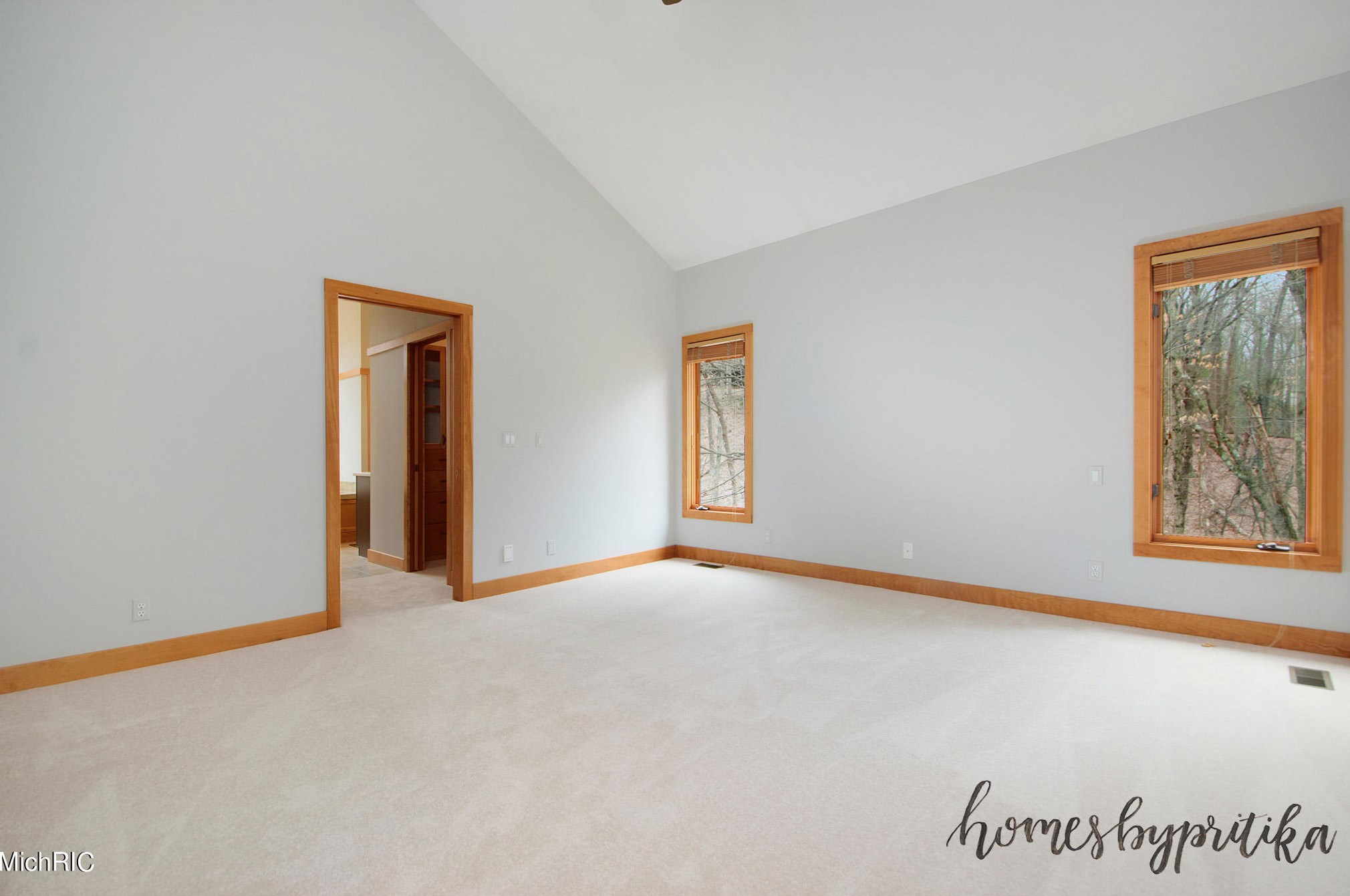 4655 Catamount Trl, Ada MI 49301-8658 exterior