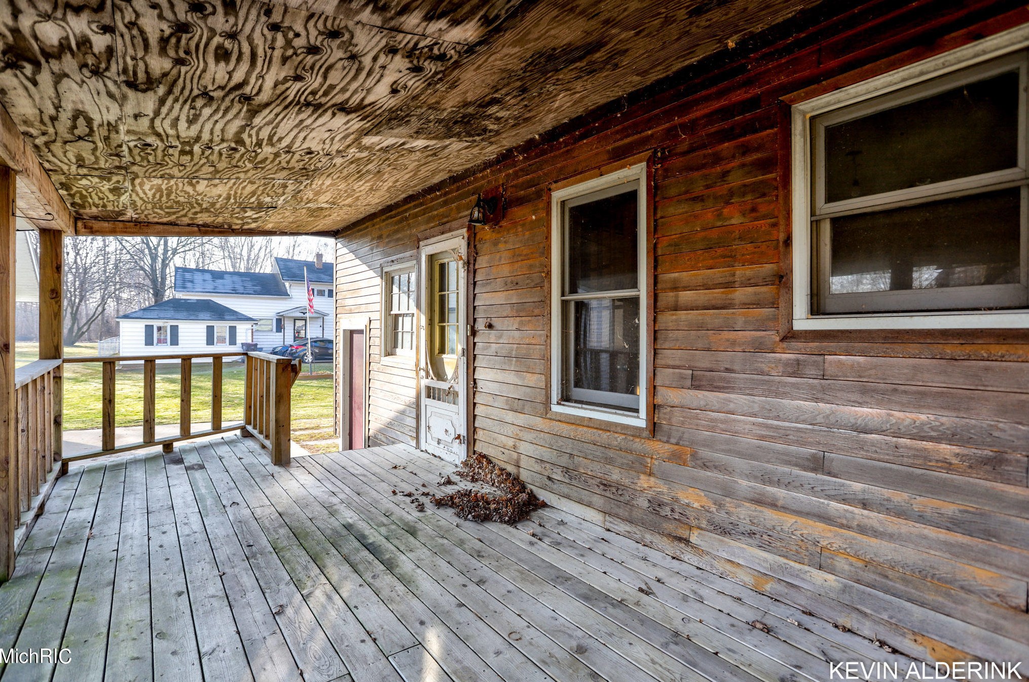 3535 Willyard, Hamilton, MI 49419