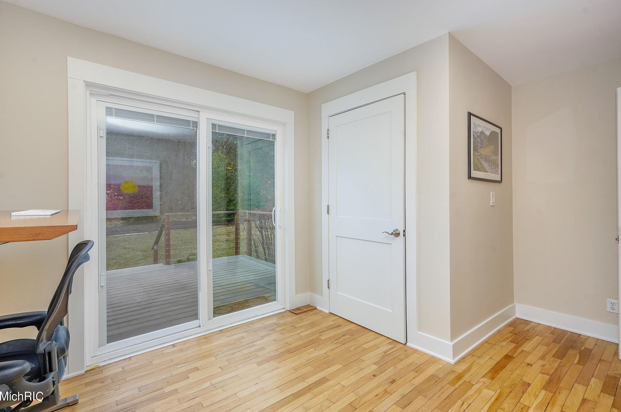 8619 Fulton St, Ada MI 49301-9044 exterior