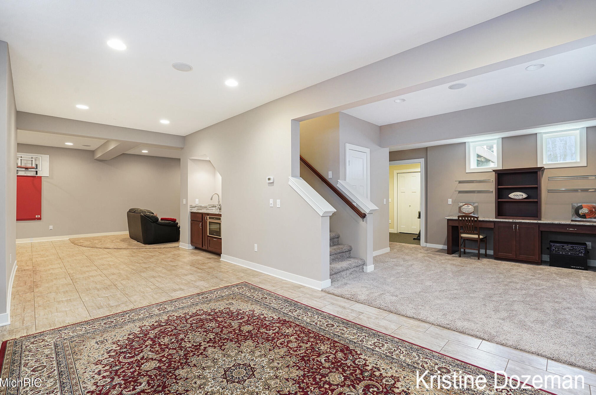 3081 Pickford Dr, Ada MI 49301-8344 exterior