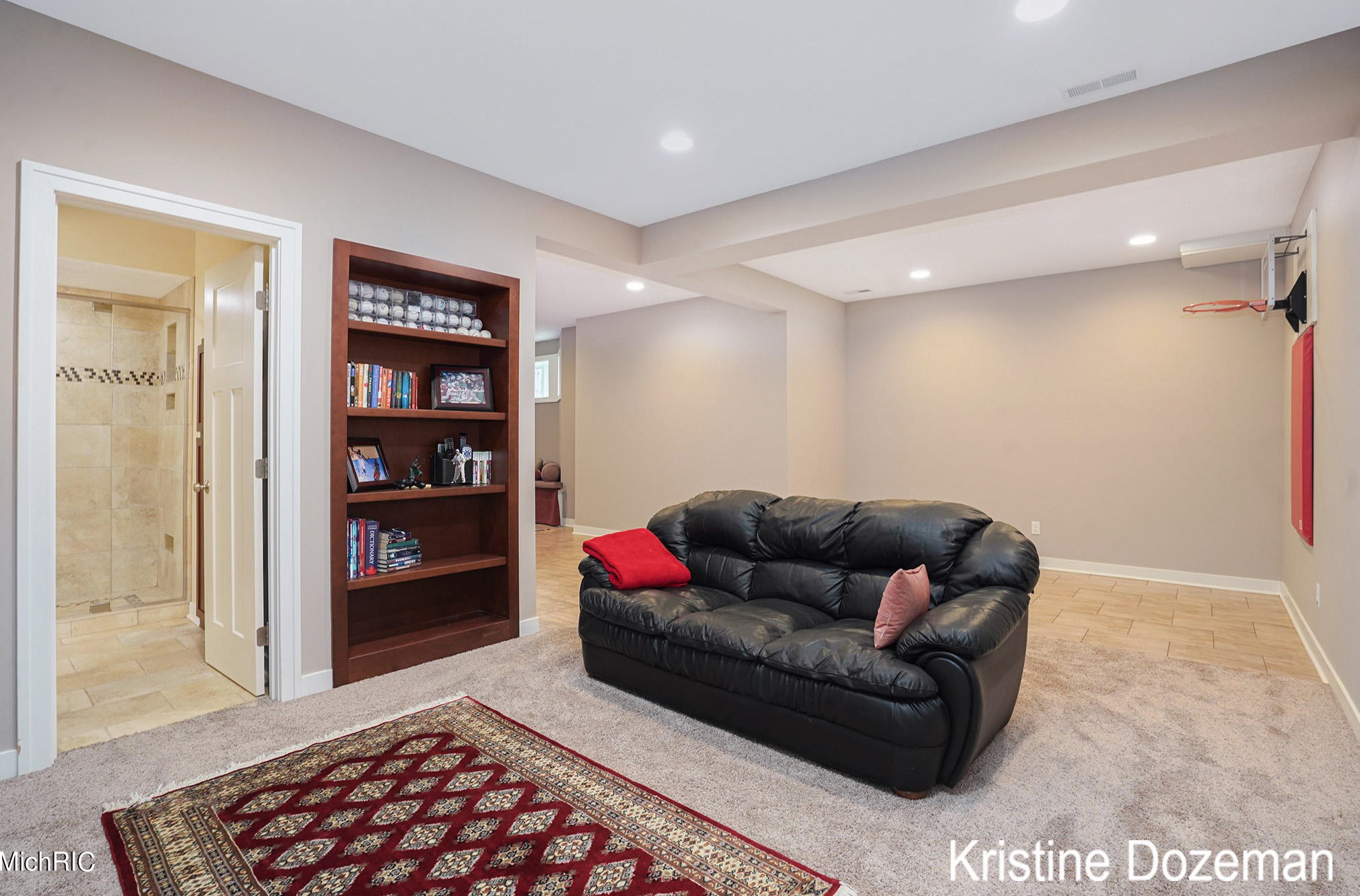 3081 Pickford Dr, Ada MI 49301-8344 exterior