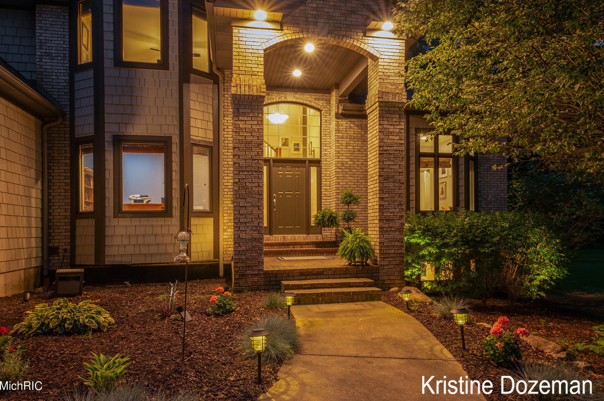 3081 Pickford Dr, Ada MI 49301-8344 exterior