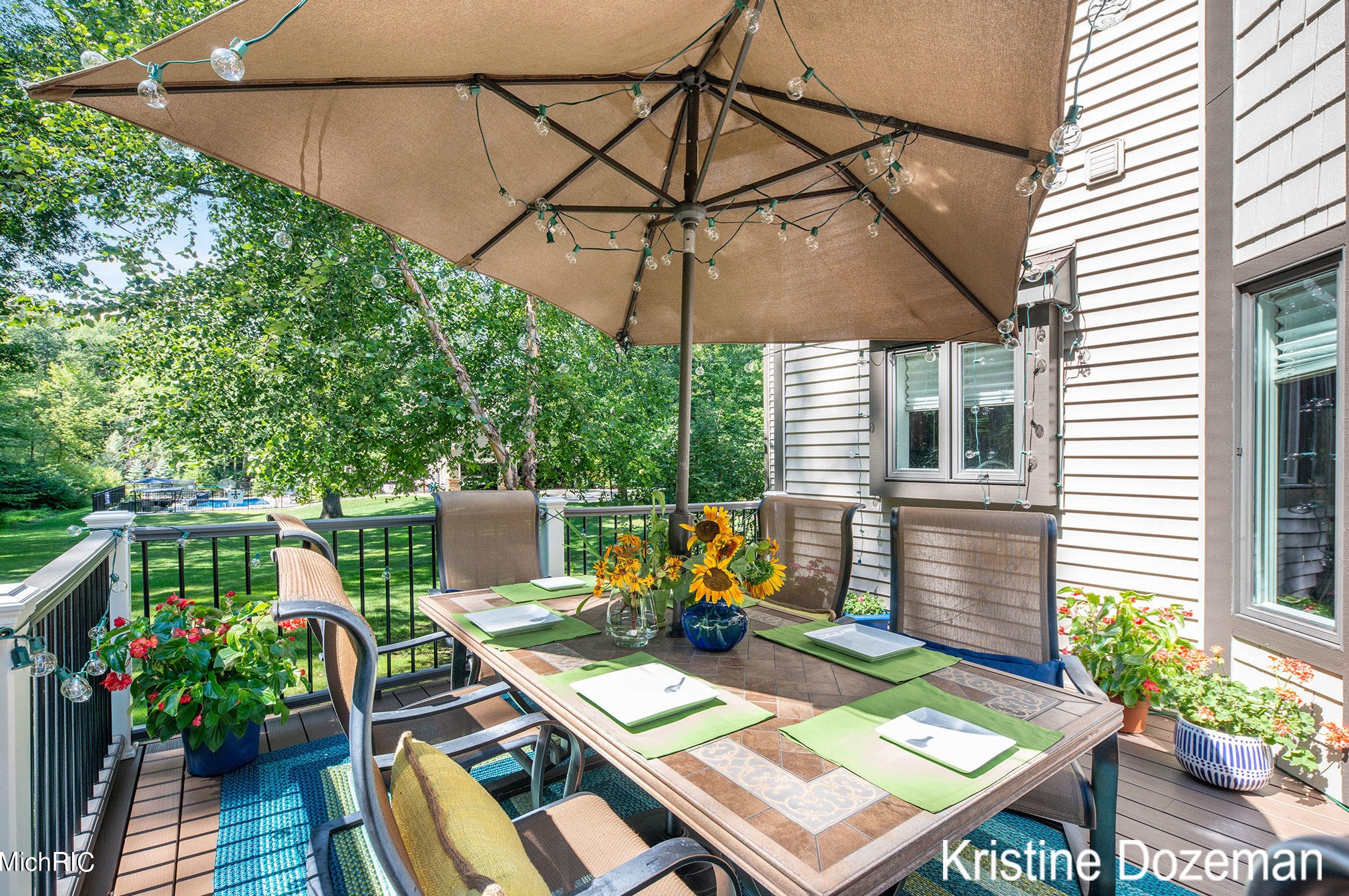 3081 Pickford Dr, Ada MI 49301-8344 exterior