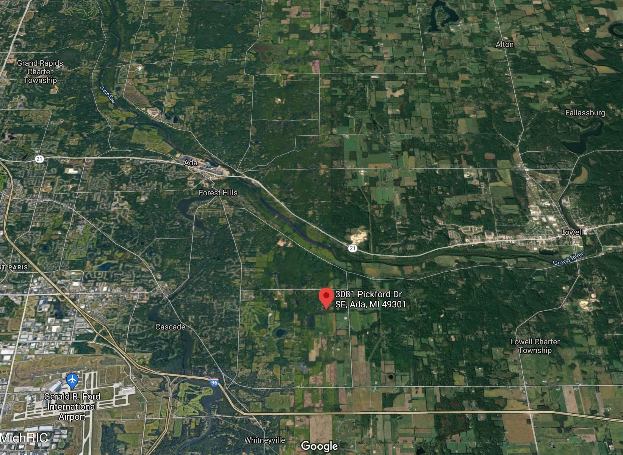 3081 Pickford Dr, Ada MI 49301-8344 exterior