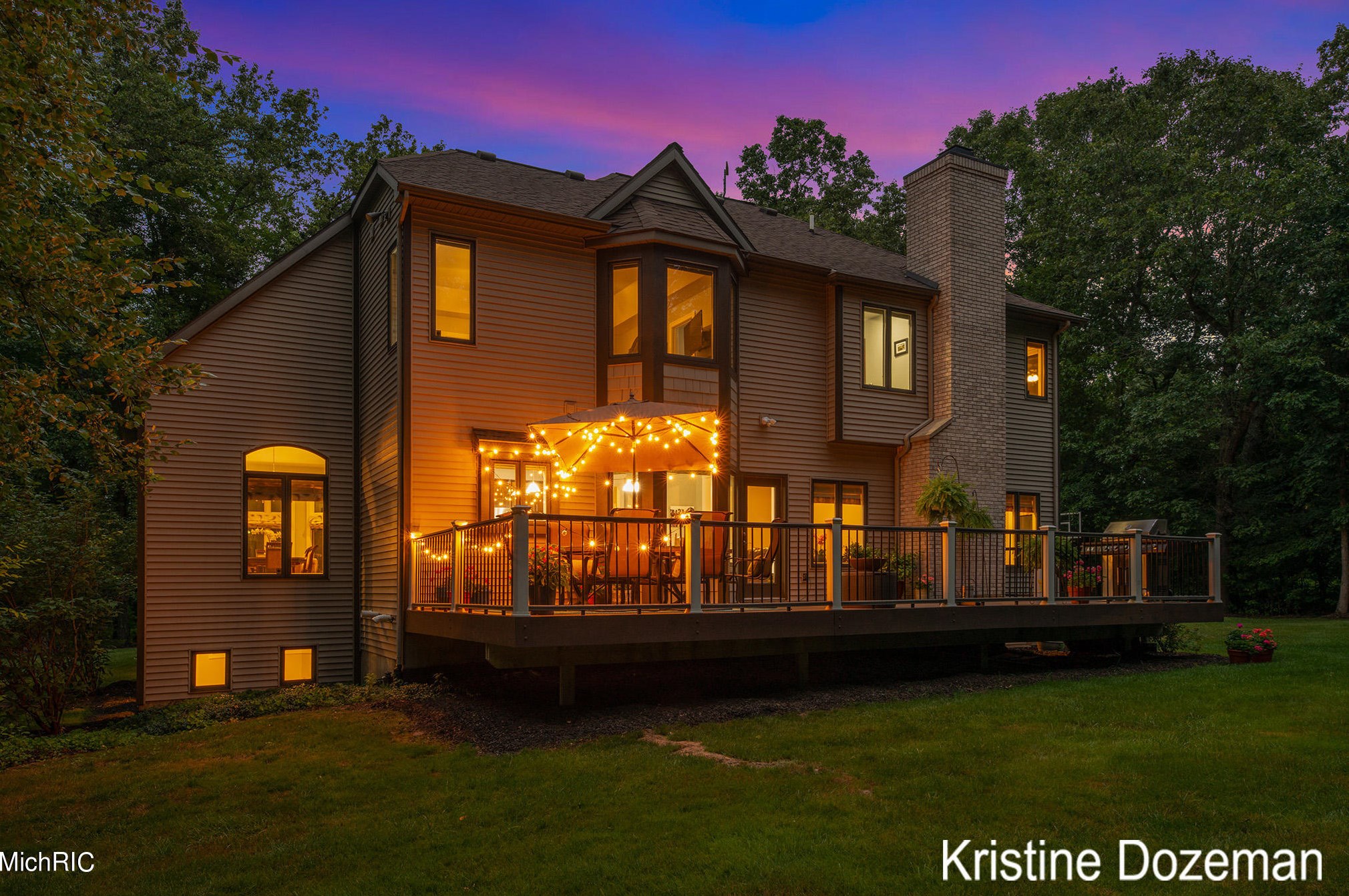 3081 Pickford Dr, Ada MI 49301-8344 exterior