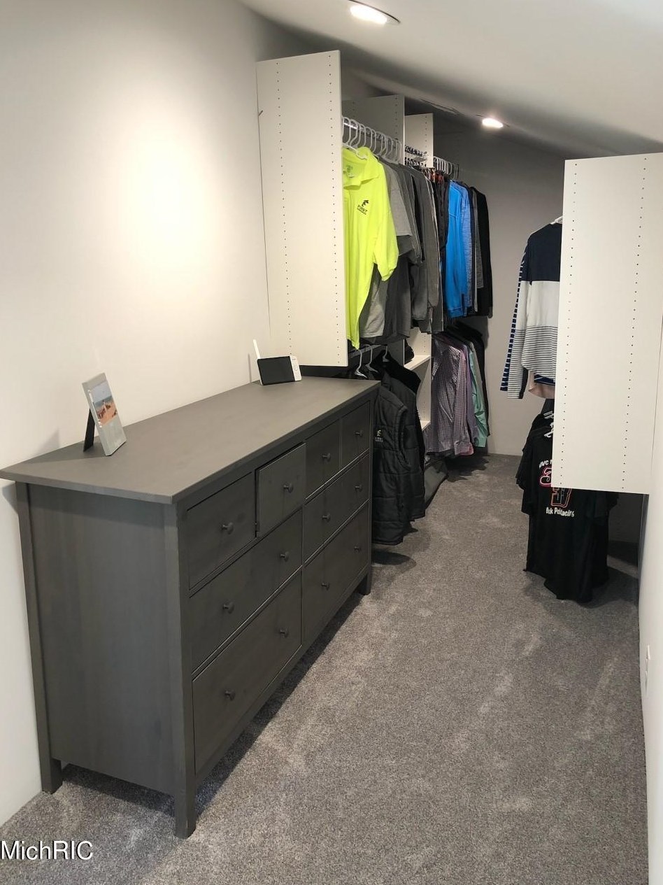 1234 Prospect Ave, Grand Rapids MI 49507-1704 exterior