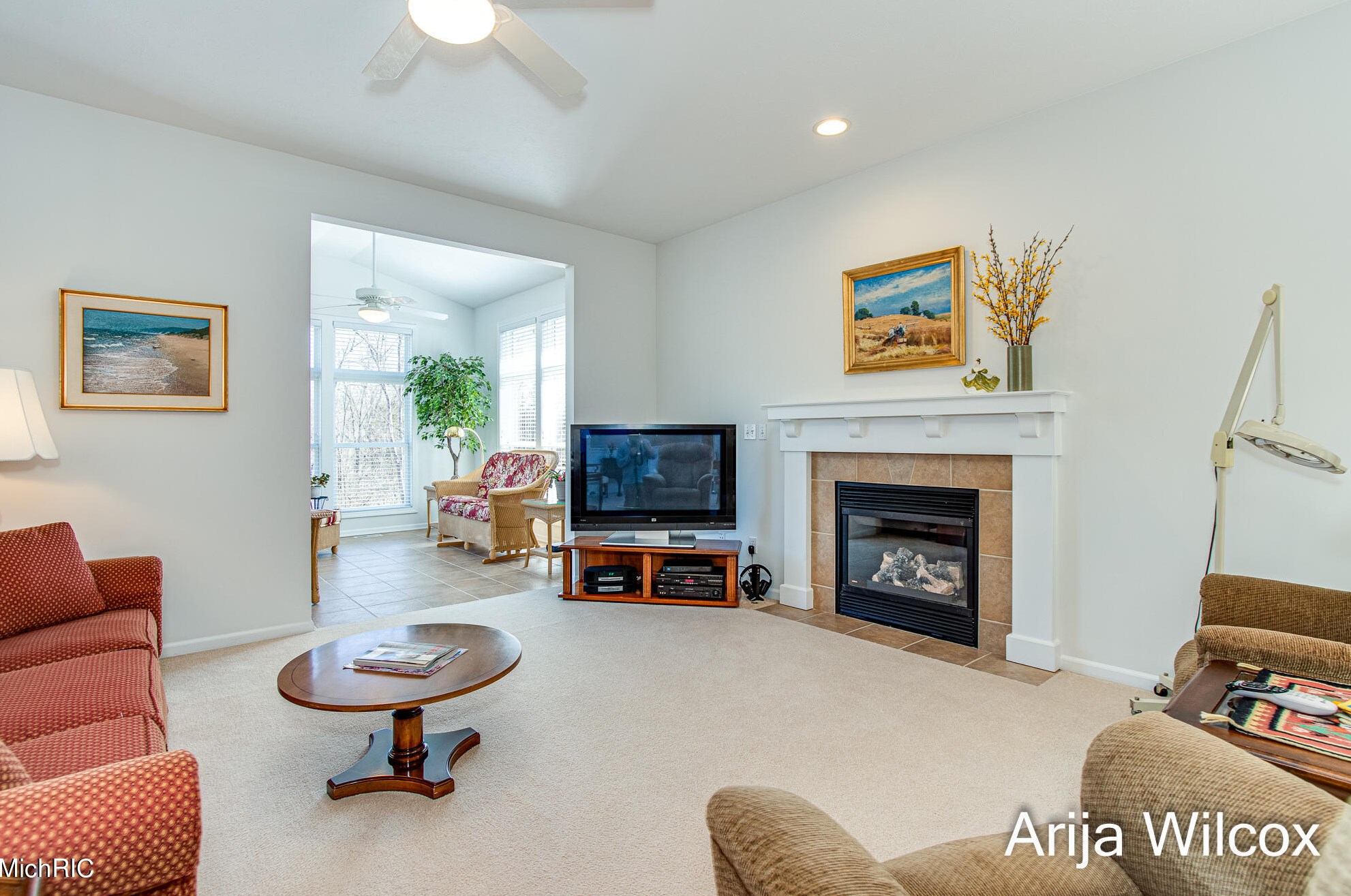 1289 Dogwood Mdw Dr, Ada MI 49301-9436 exterior