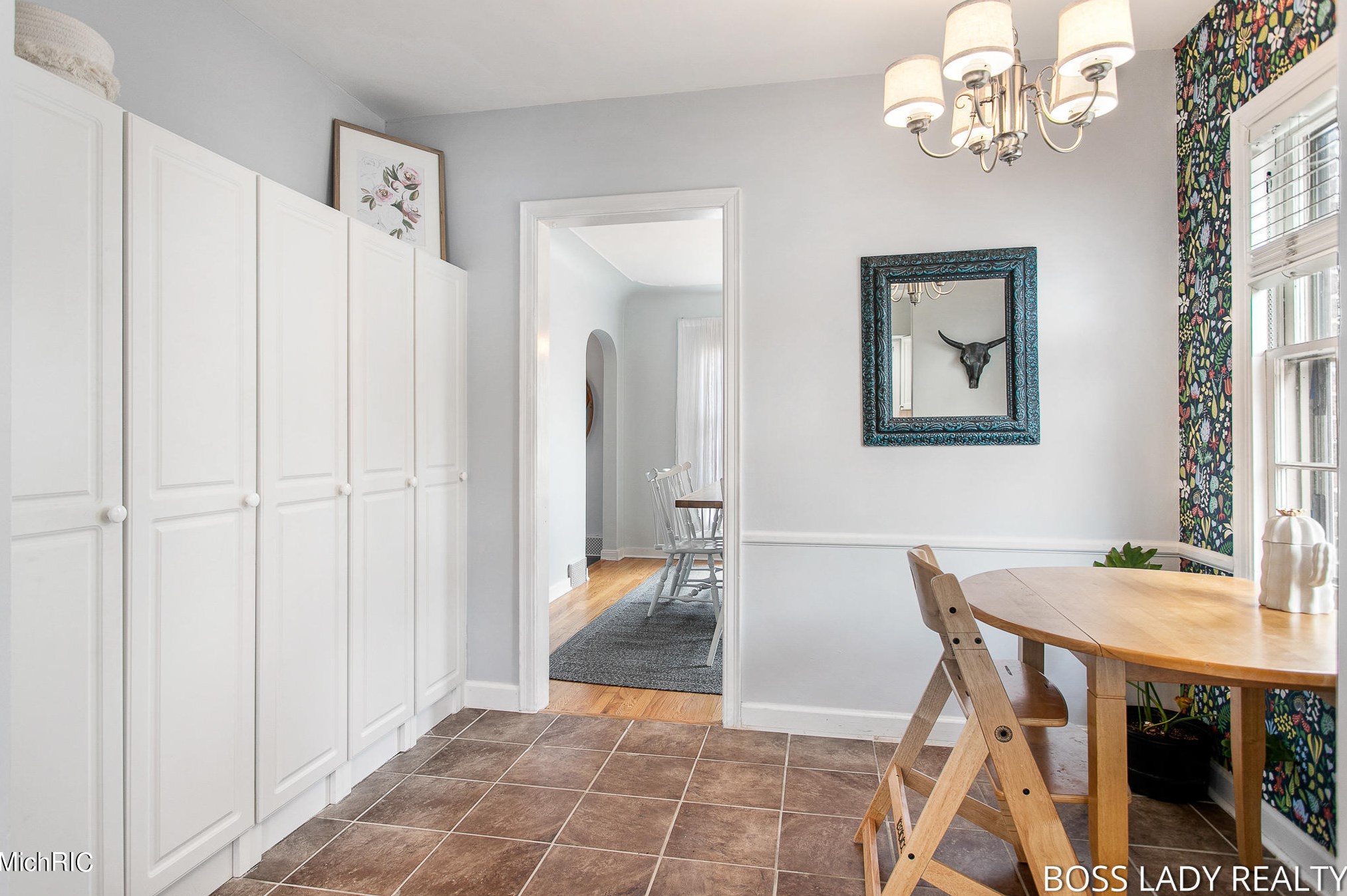 645 Hoyt St, Grand Rapids MI  49507-3213 exterior