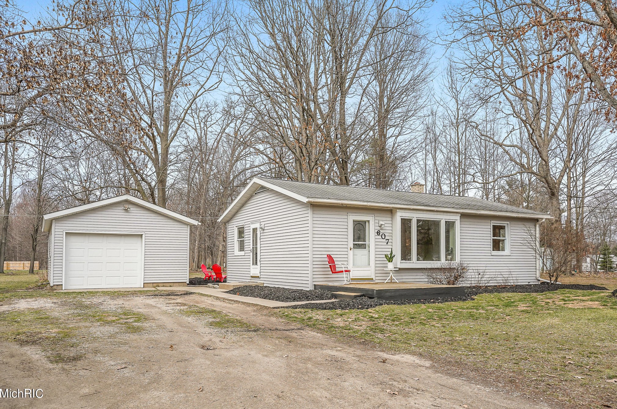 607 Schultz St, Sparta, MI 49345-8307