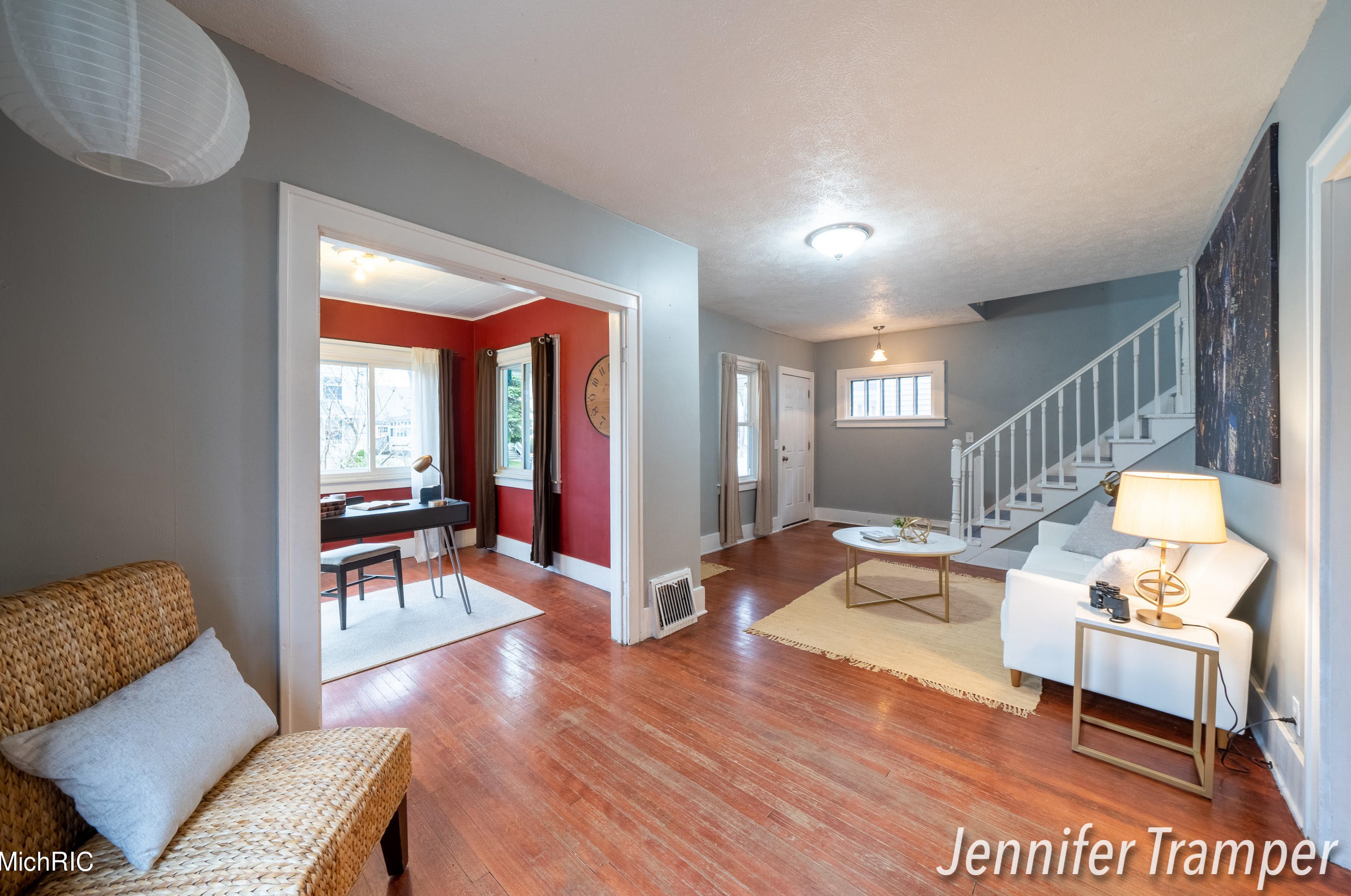 600 Leonard St, Grand Rapids MI  49503-1135 exterior