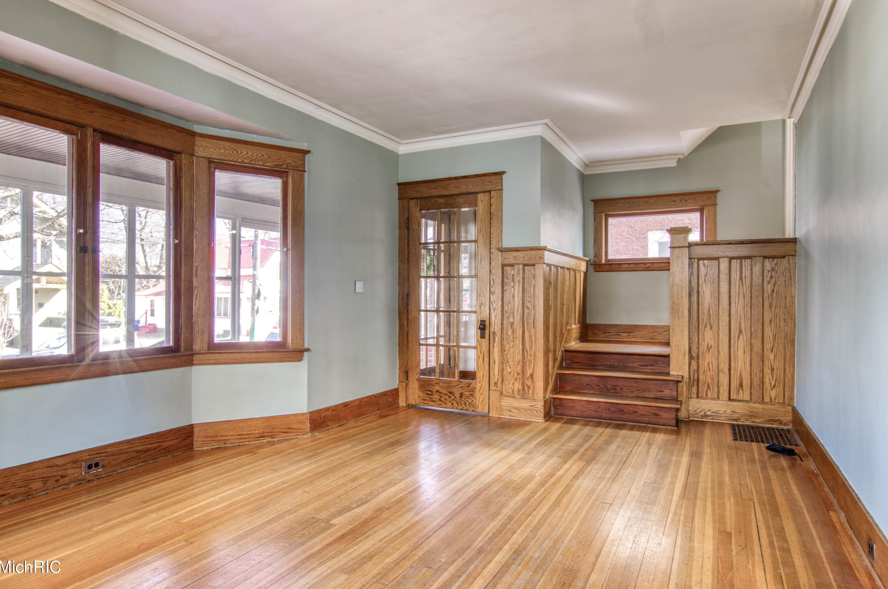 1408 Milton St, Grand Rapids MI  49506-1713 exterior