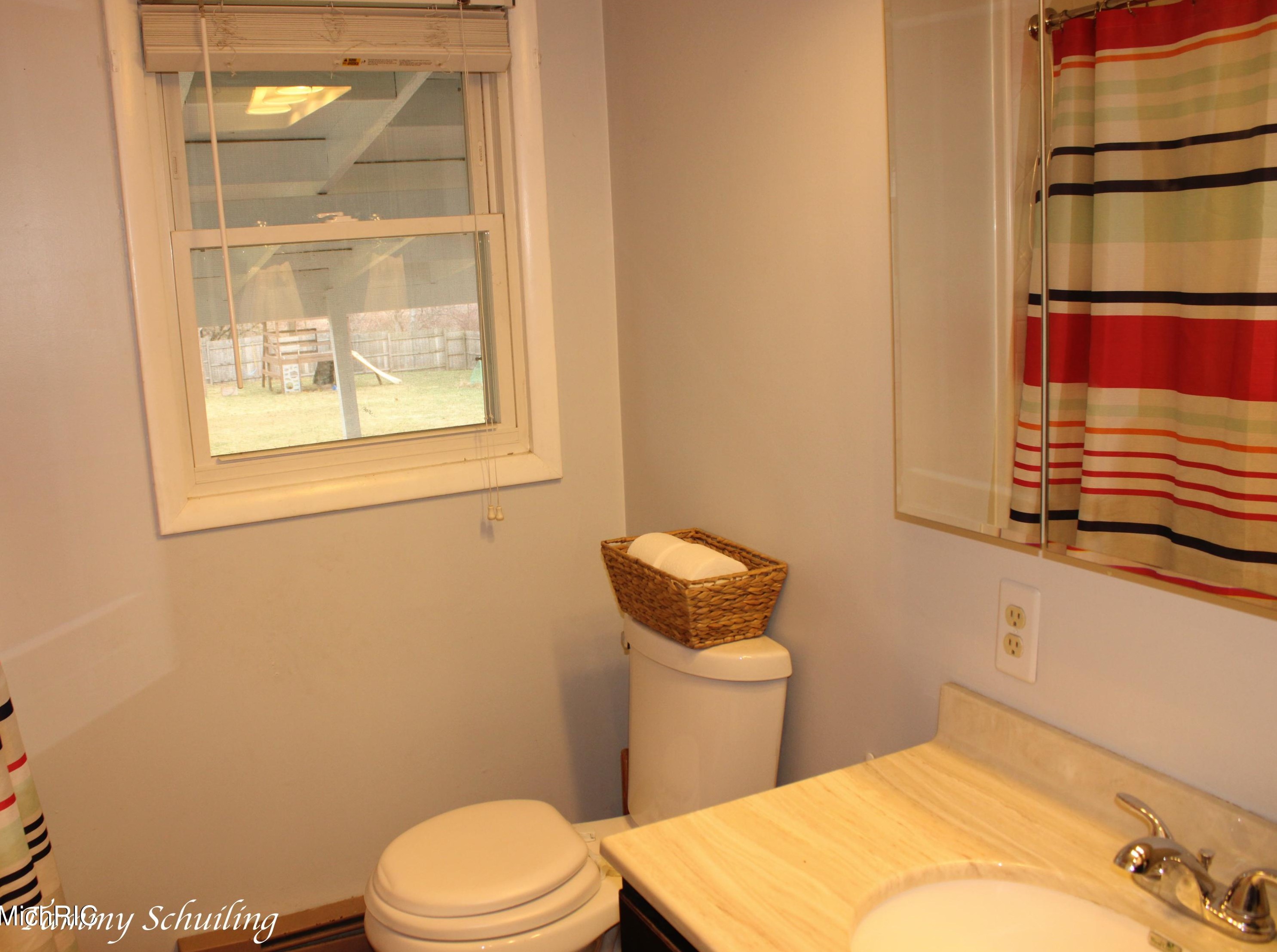 319 Doris St, Sparta MI 49345-1005 exterior