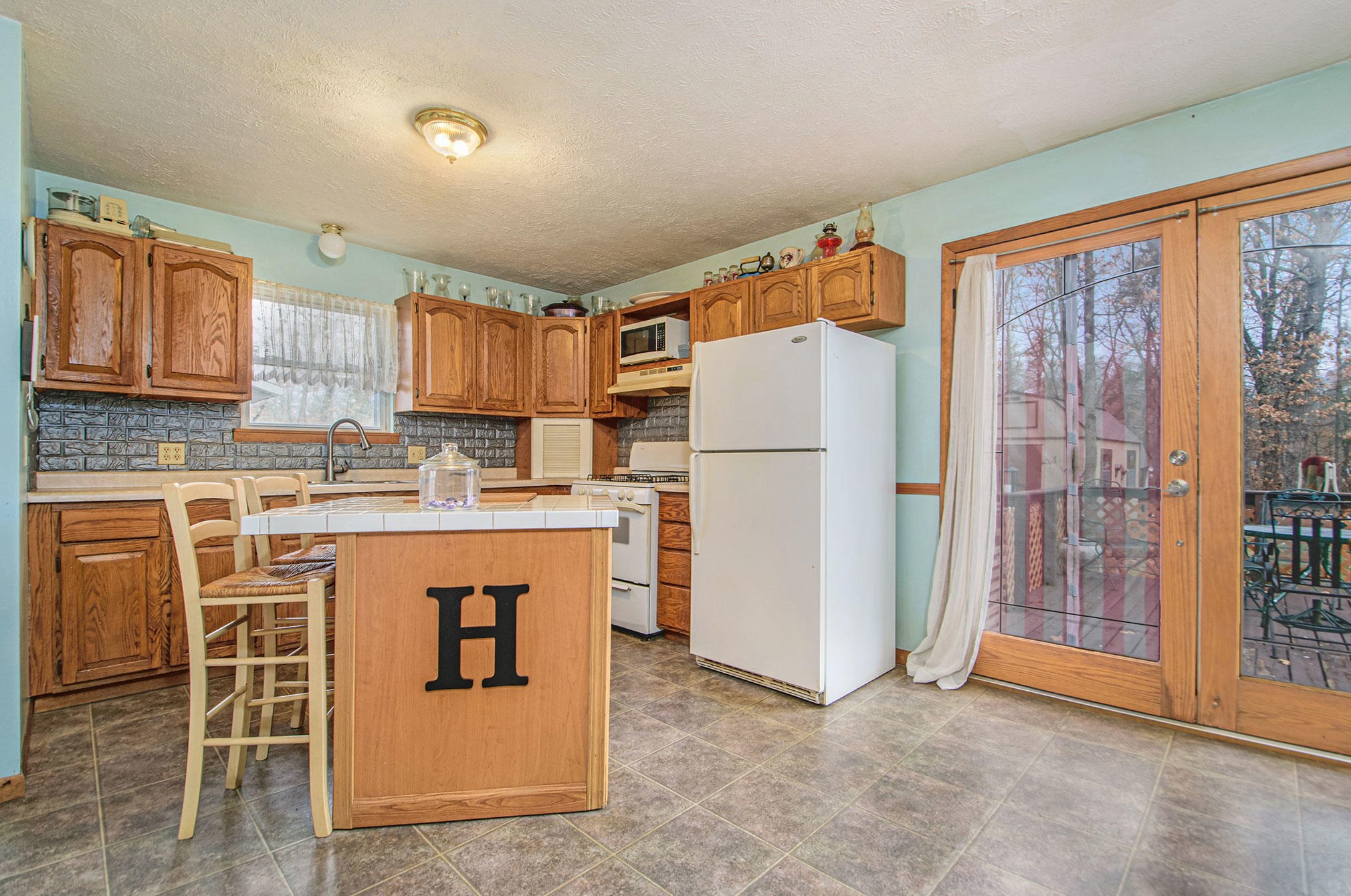 2812 Cass Rd, Baldwin, MI 49304-7844