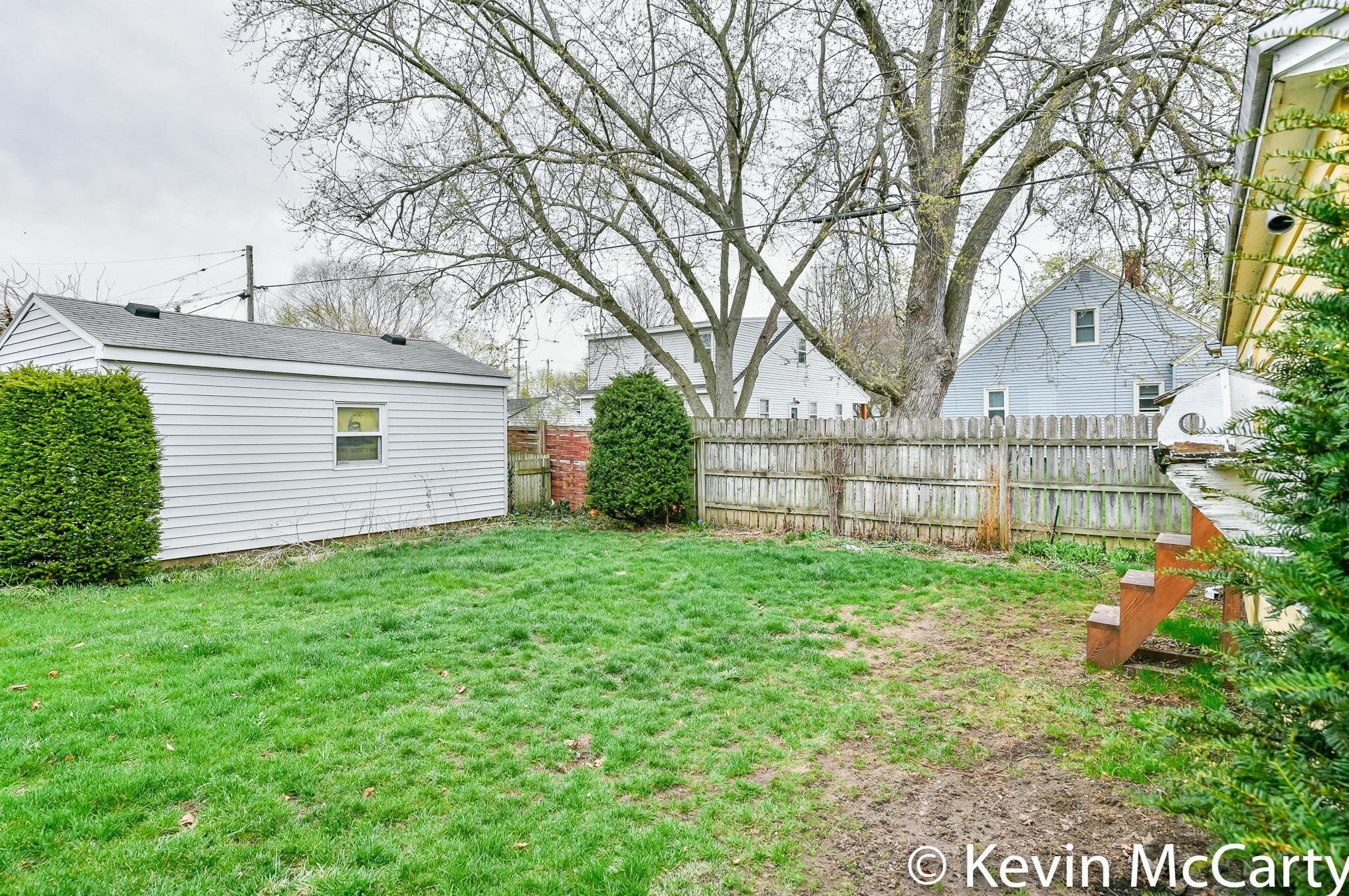 1718 Fremont Ave, Grand Rapids MI 49504-2839 exterior