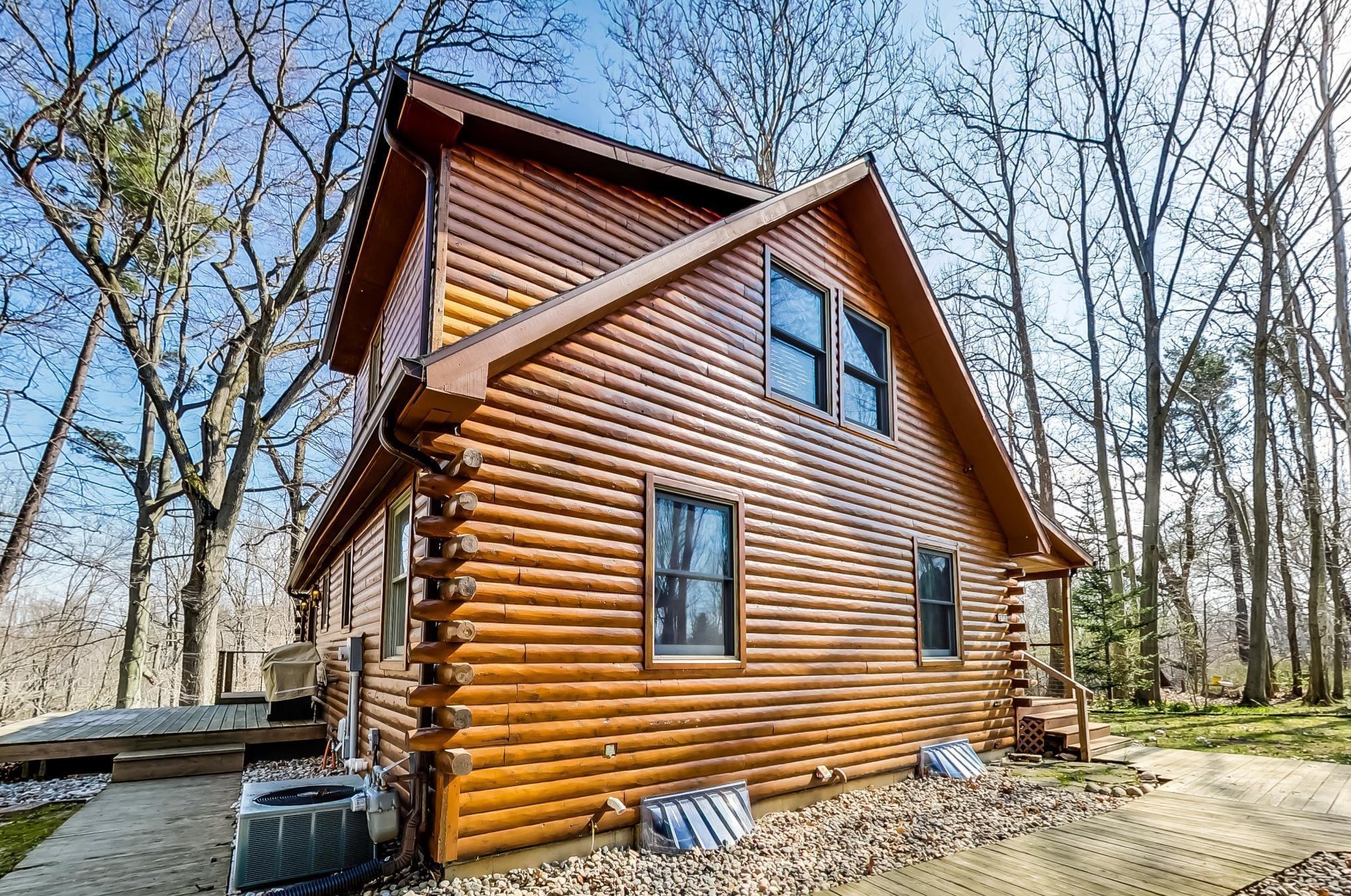 385 Wilson St, Coloma MI  49038-9486 exterior