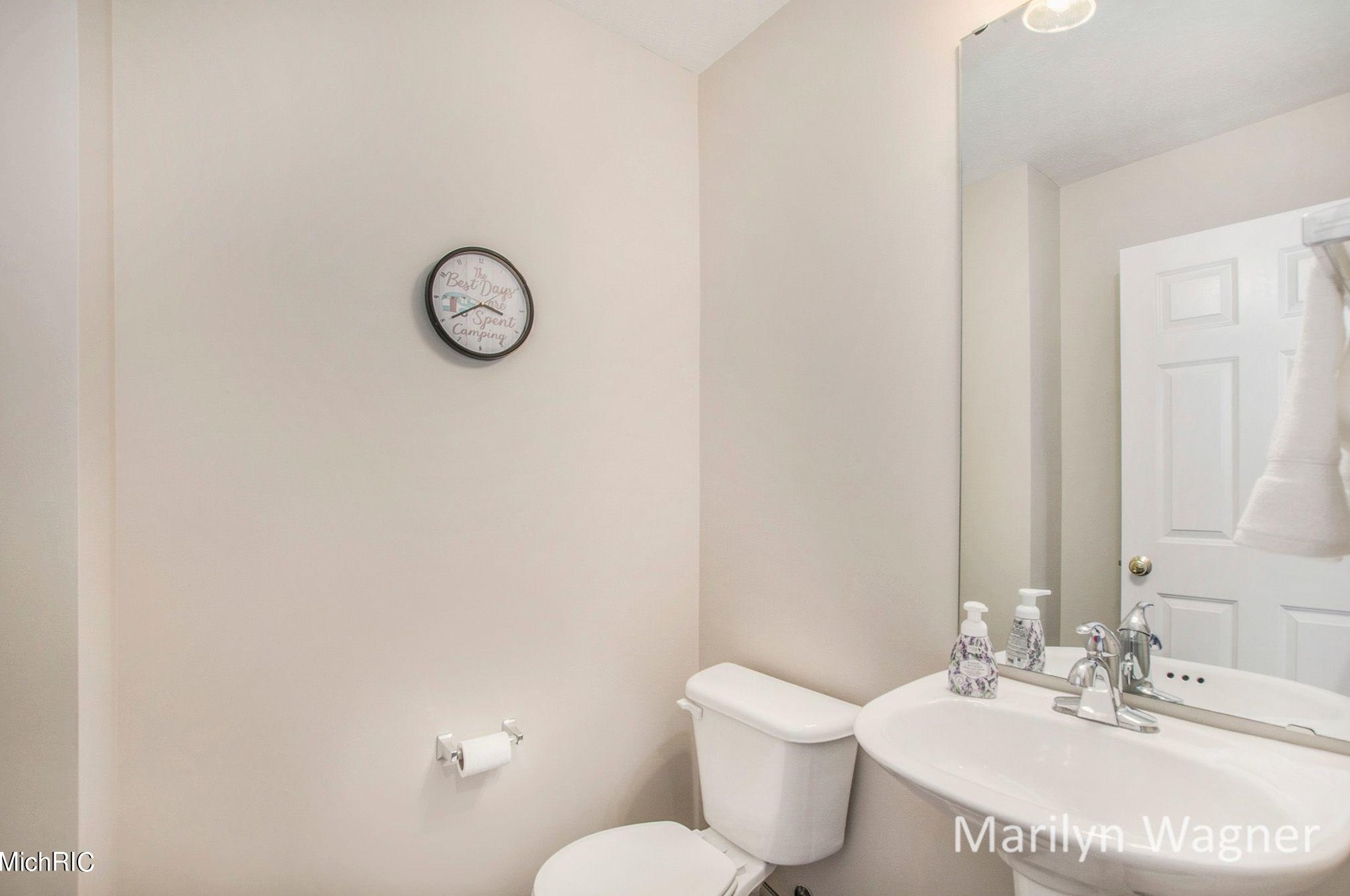 7317 Misty View Ct, Caledonia MI 49316-7611 exterior