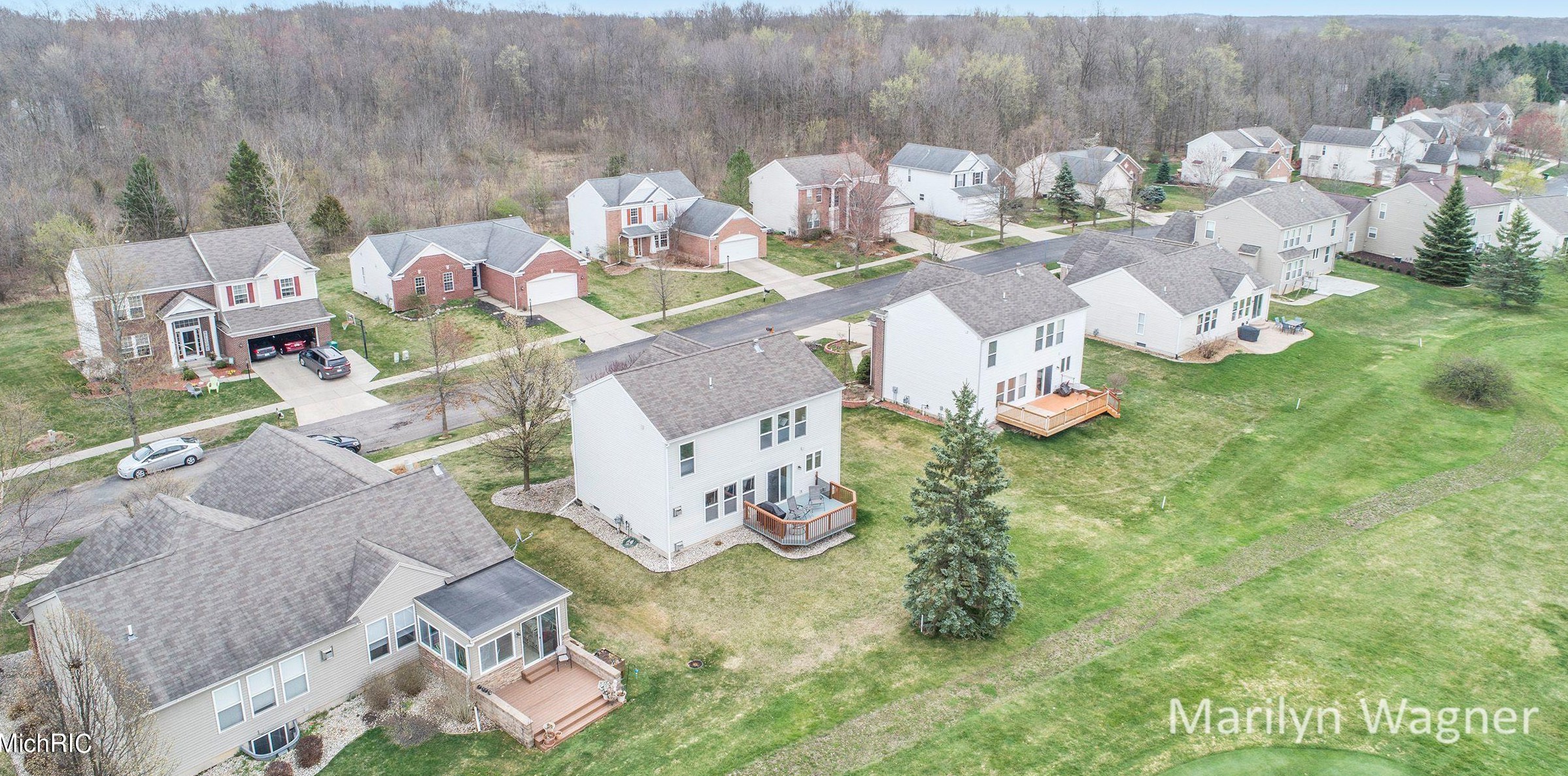 7317 Misty View Ct, Caledonia MI 49316-7611 exterior