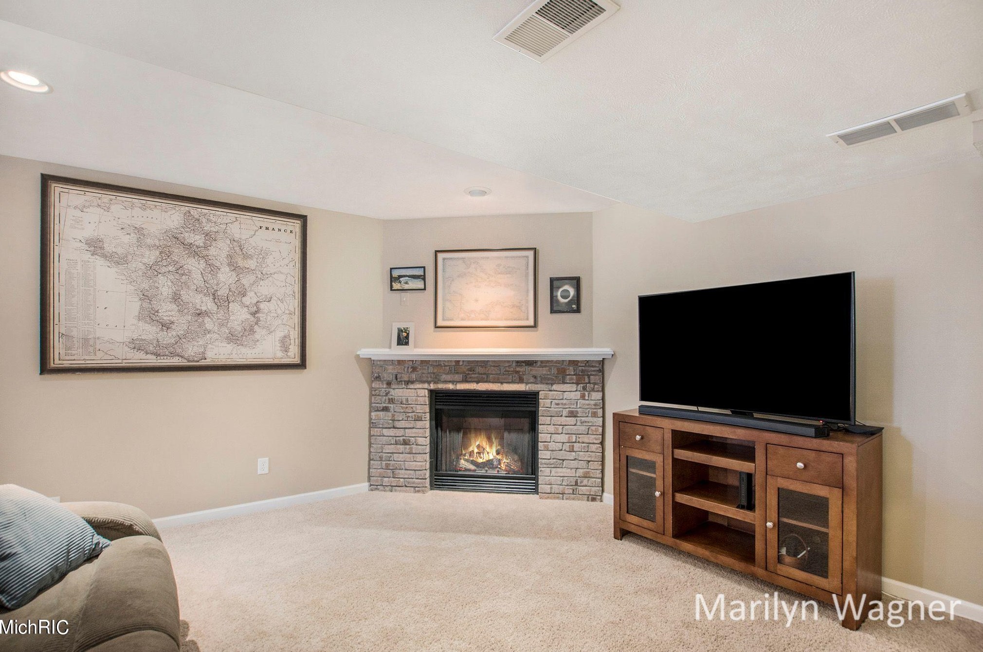 7317 Misty View Ct, Caledonia MI 49316-7611 exterior