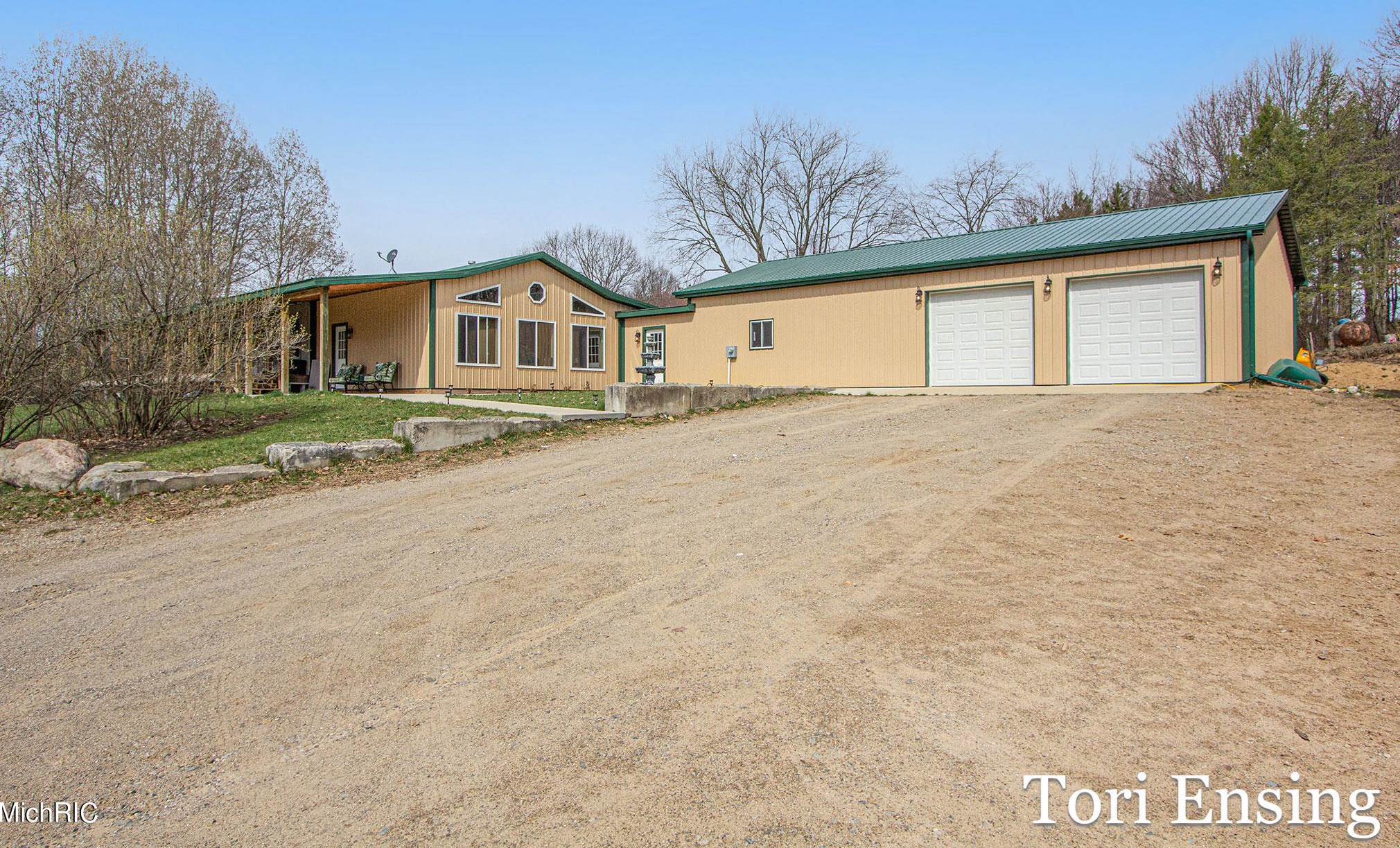 3130 Klees Rd, Stanton, MI 48888-9717