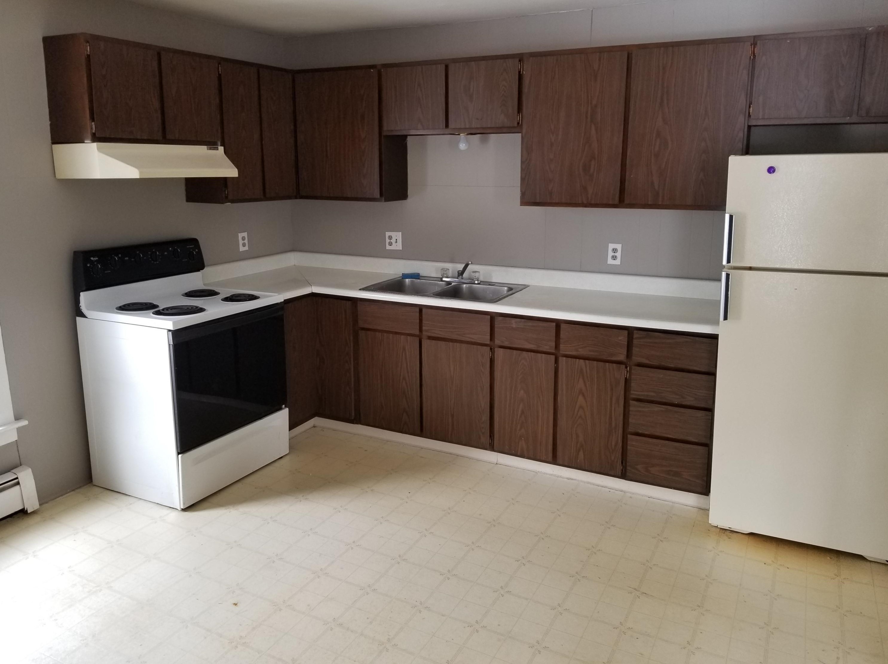 45 Division St, Sparta, MI 49345-1364