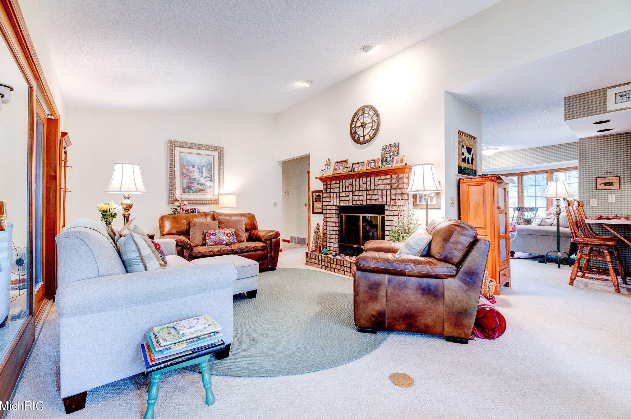 15155 Hickory St, Spring Lake MI 49456-1123 exterior