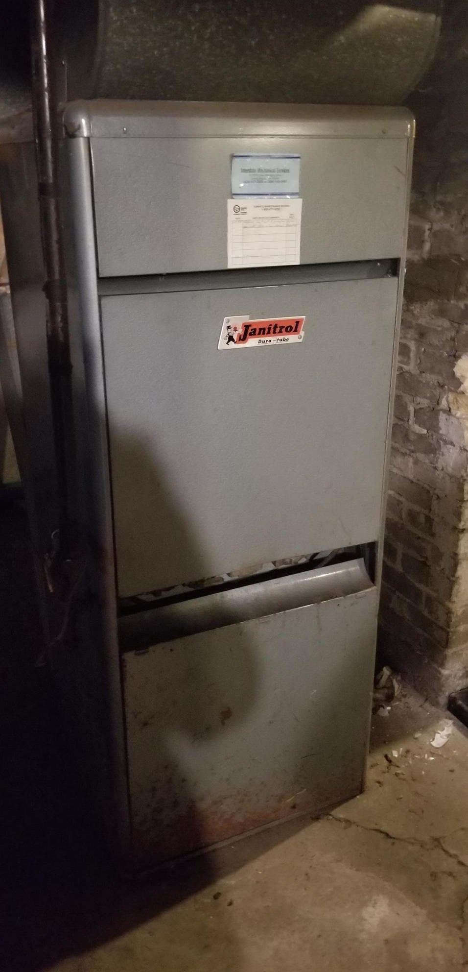 1636 Manz St, Meskegon MI 49442-5704 exterior